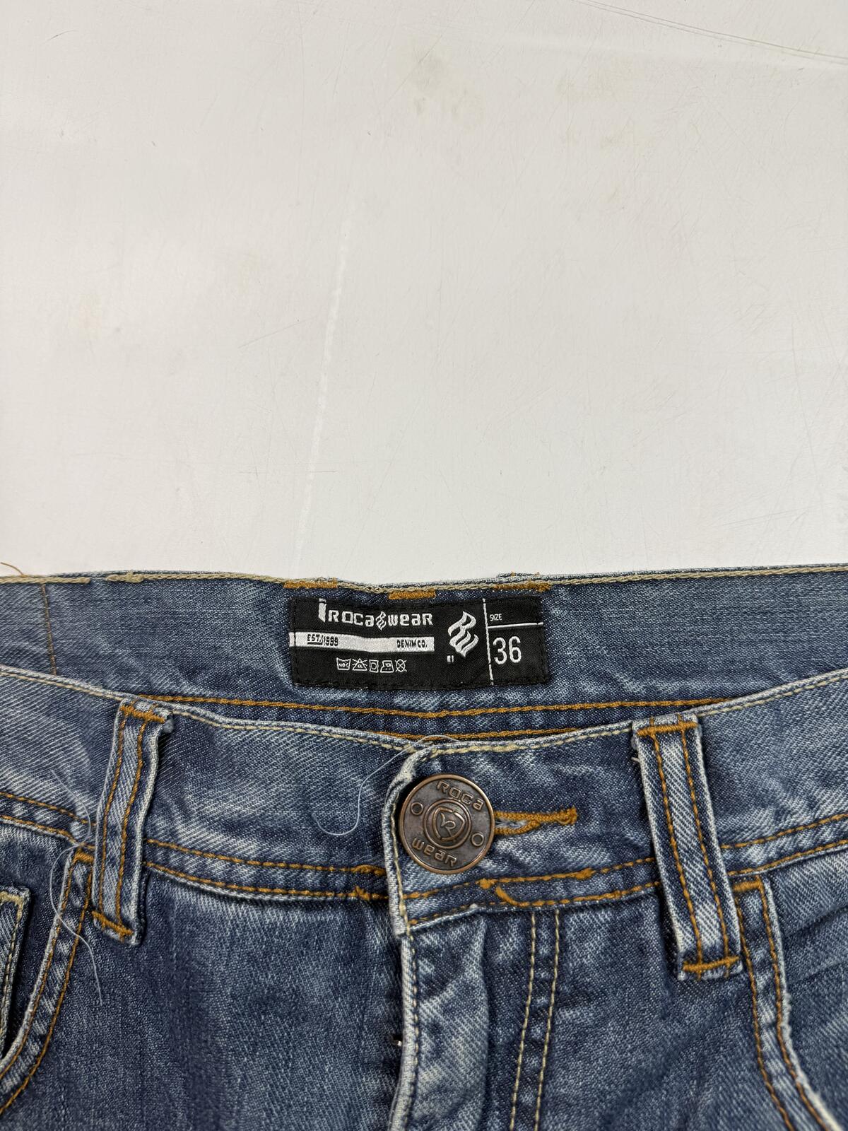 Vintage Y2K Rocawear baggy hip hop jorts (W36)