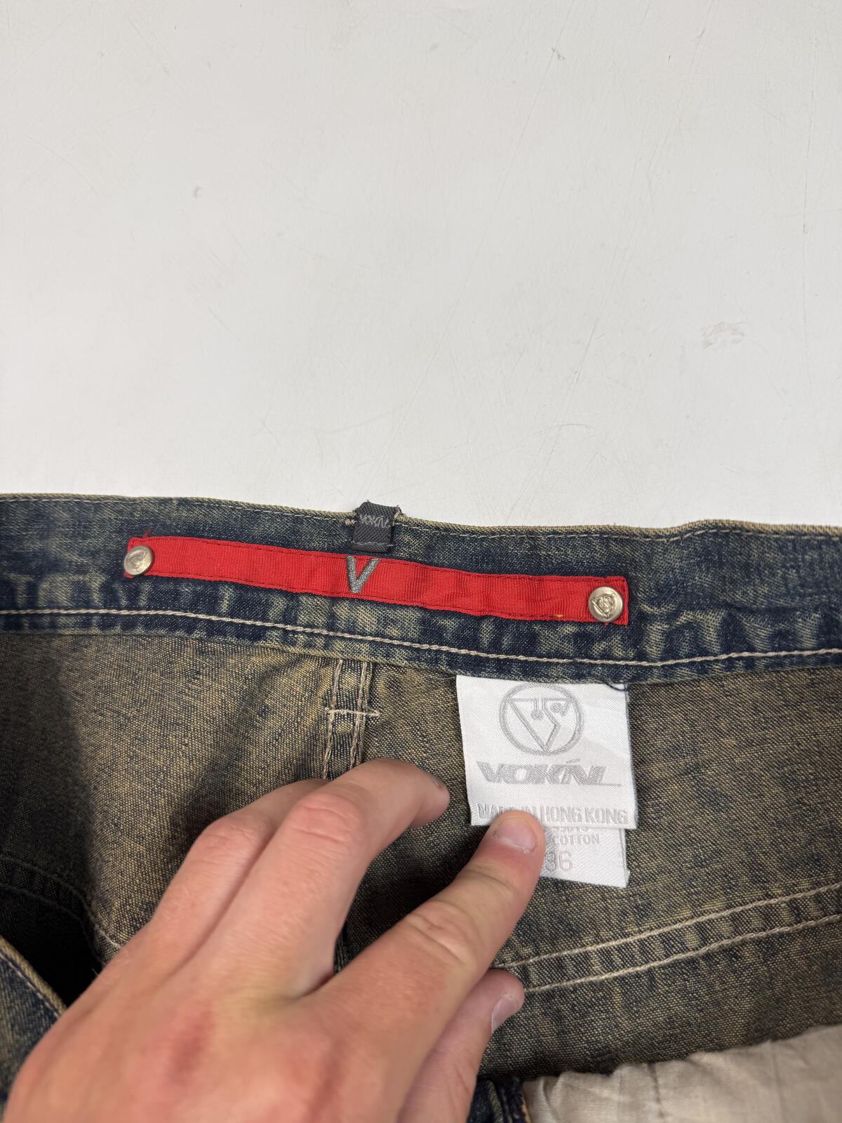 Vintage Y2K Vokal baggy hip hop jorts (W36)