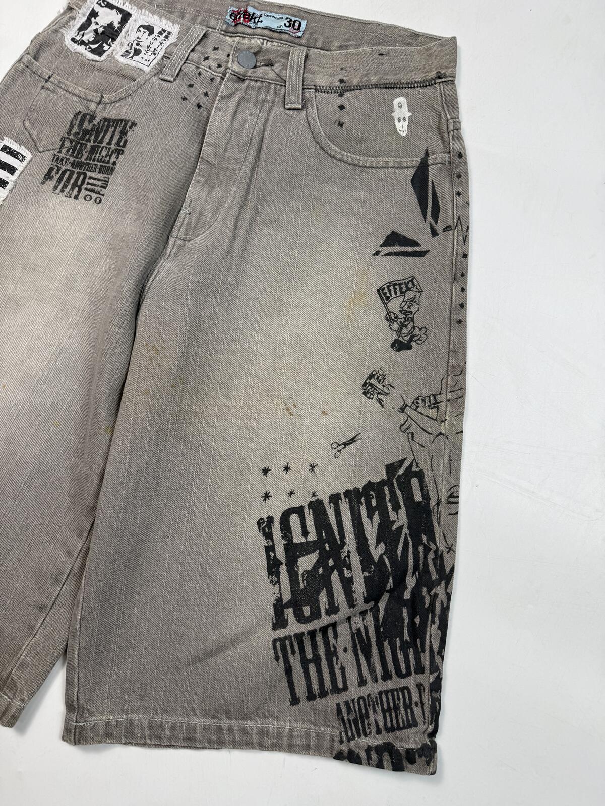 Vintage Y2K baggy hip hop denim shorts (W30)