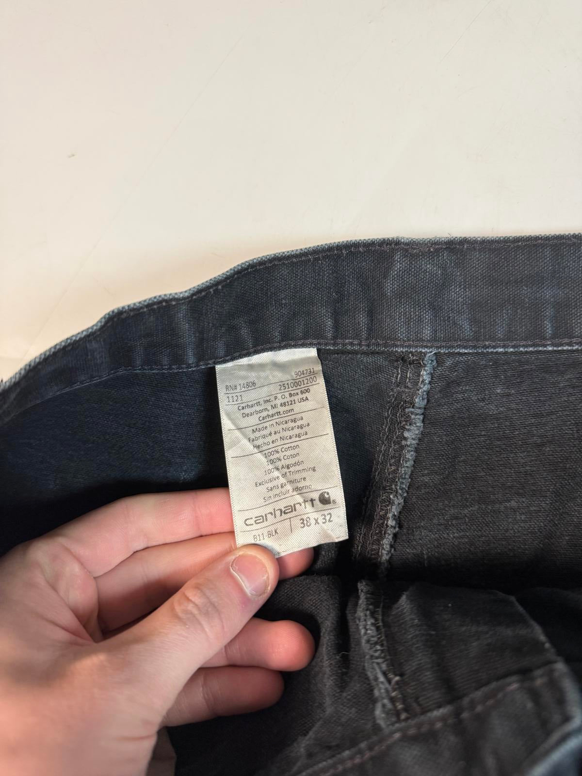 Carhartt baggy carpenter pants (W38)