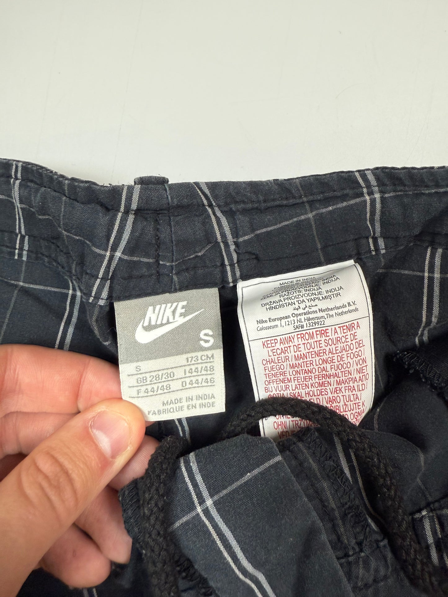 Vintage Nike baggy checkered shorts (S)