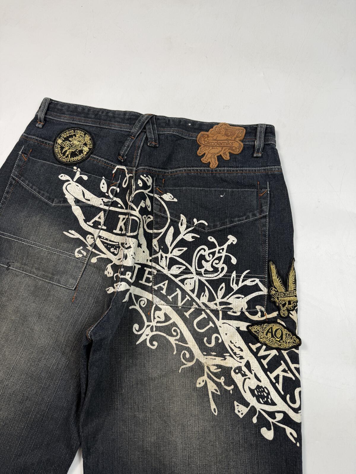 Vintage Y2K Akademiks baggy hip hop jorts (W36)