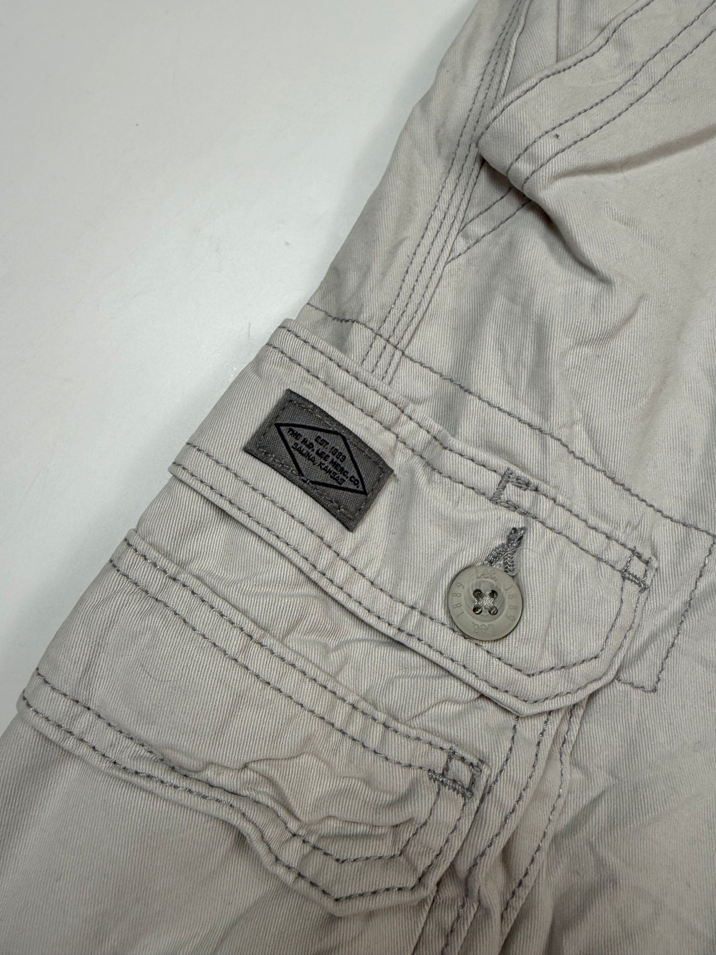 Vintage Lee baggy cargo shorts (W34)