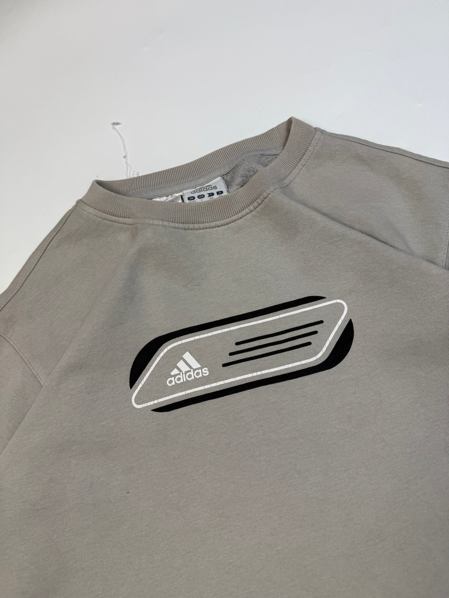 Vintage Adidas centre logo sweatshirt (S)