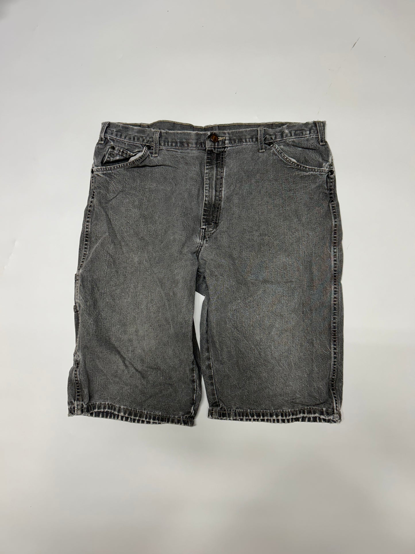 Dickies baggy carpenter jorts (W40)