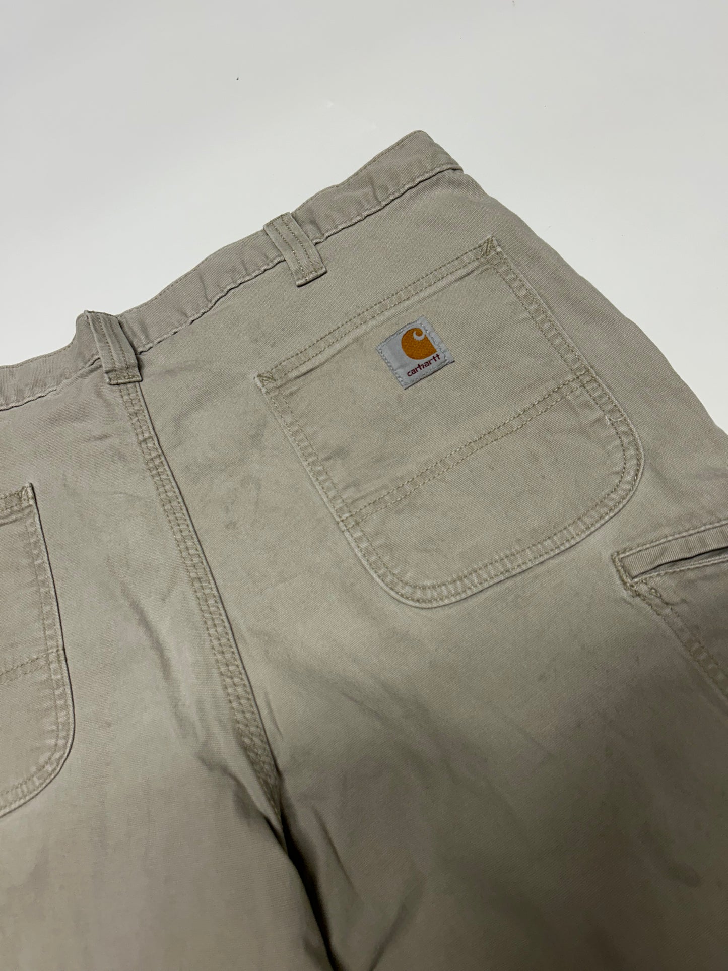 Carhartt carpenter shorts (W38)