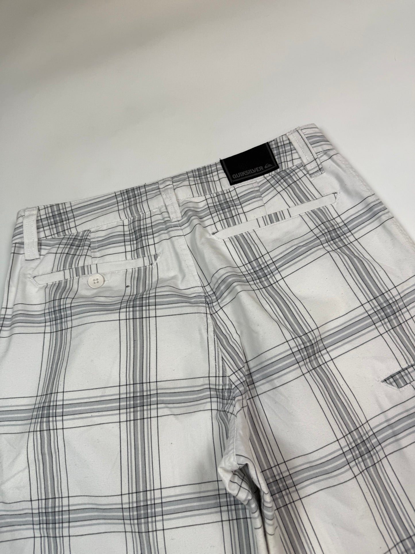 Vintage Quiksilver baggy checkered shorts (W30)