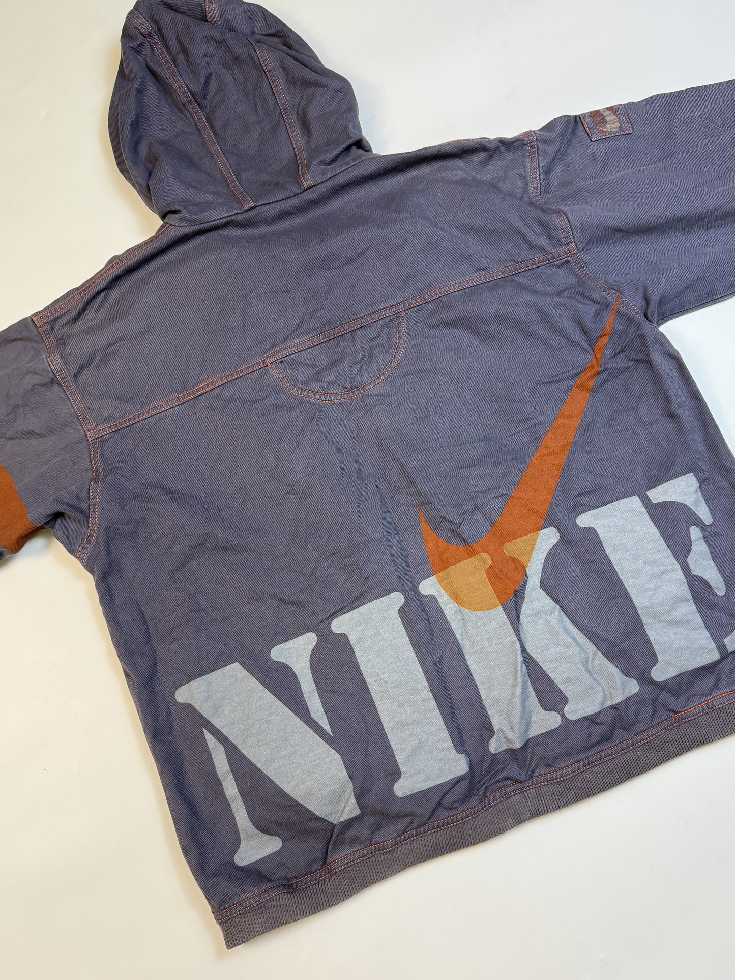 Vintage 90s Nike hooded bomber jacket (M)