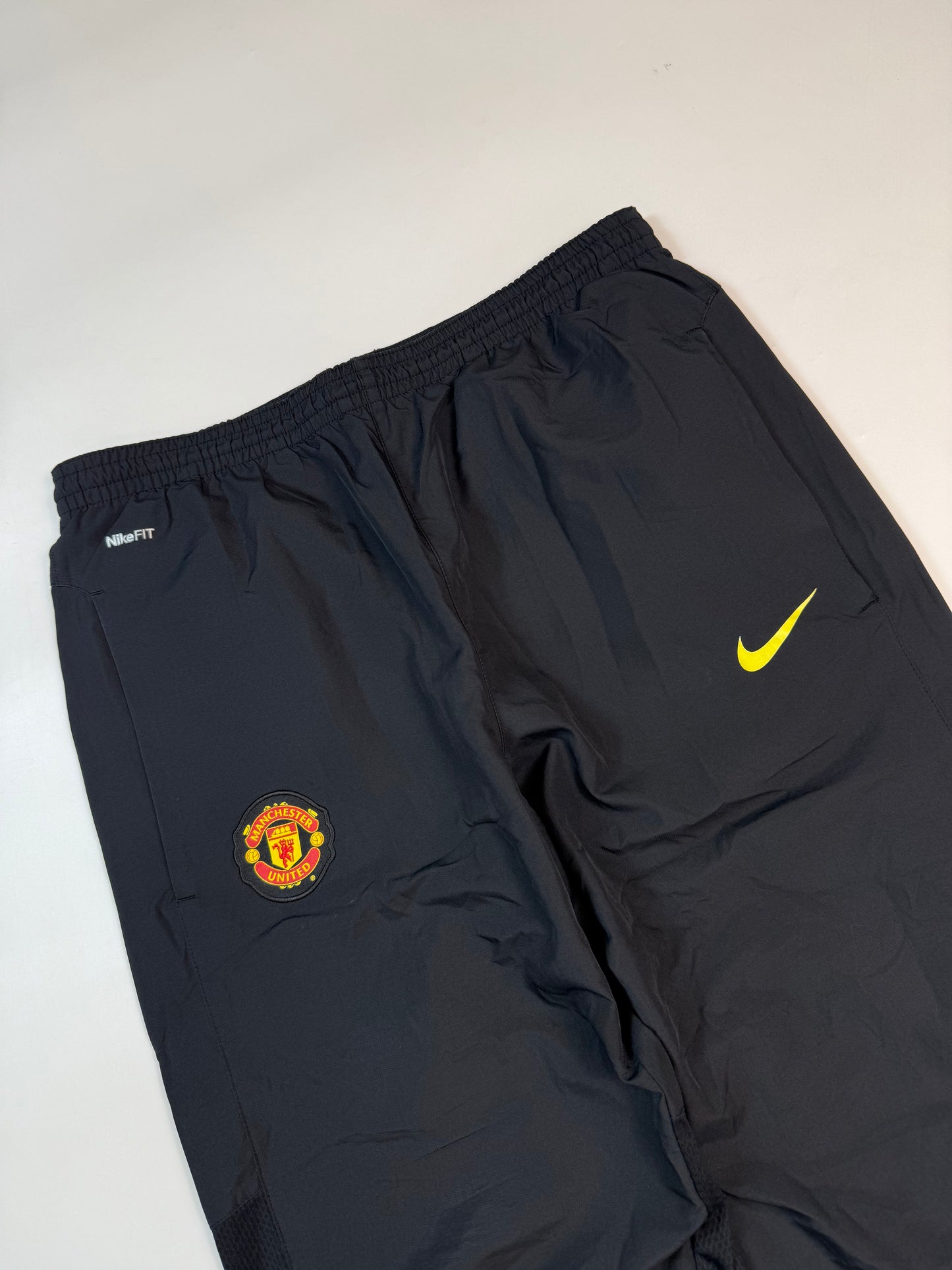 Vintage Manchester United Nike baggy track pants (M)