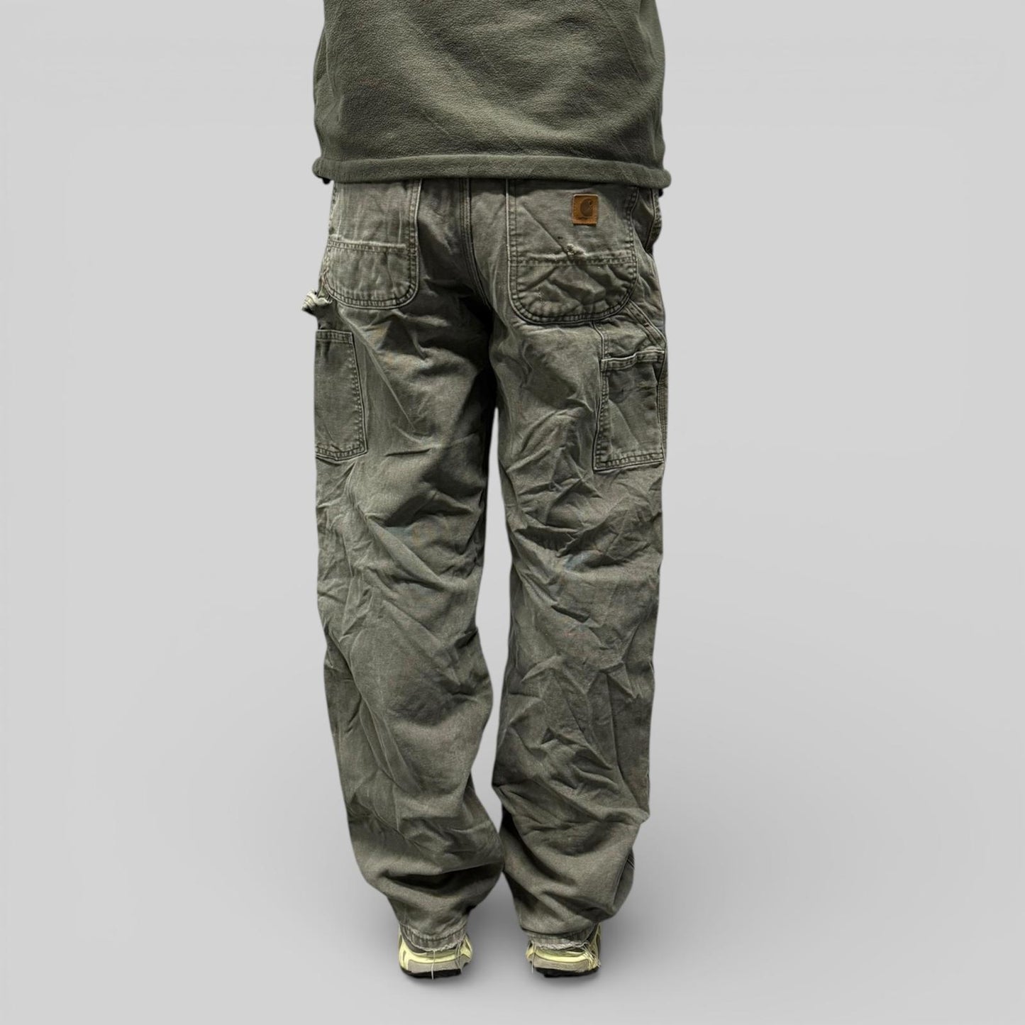 Vintage Carhartt baggy carpenter pants (W32)