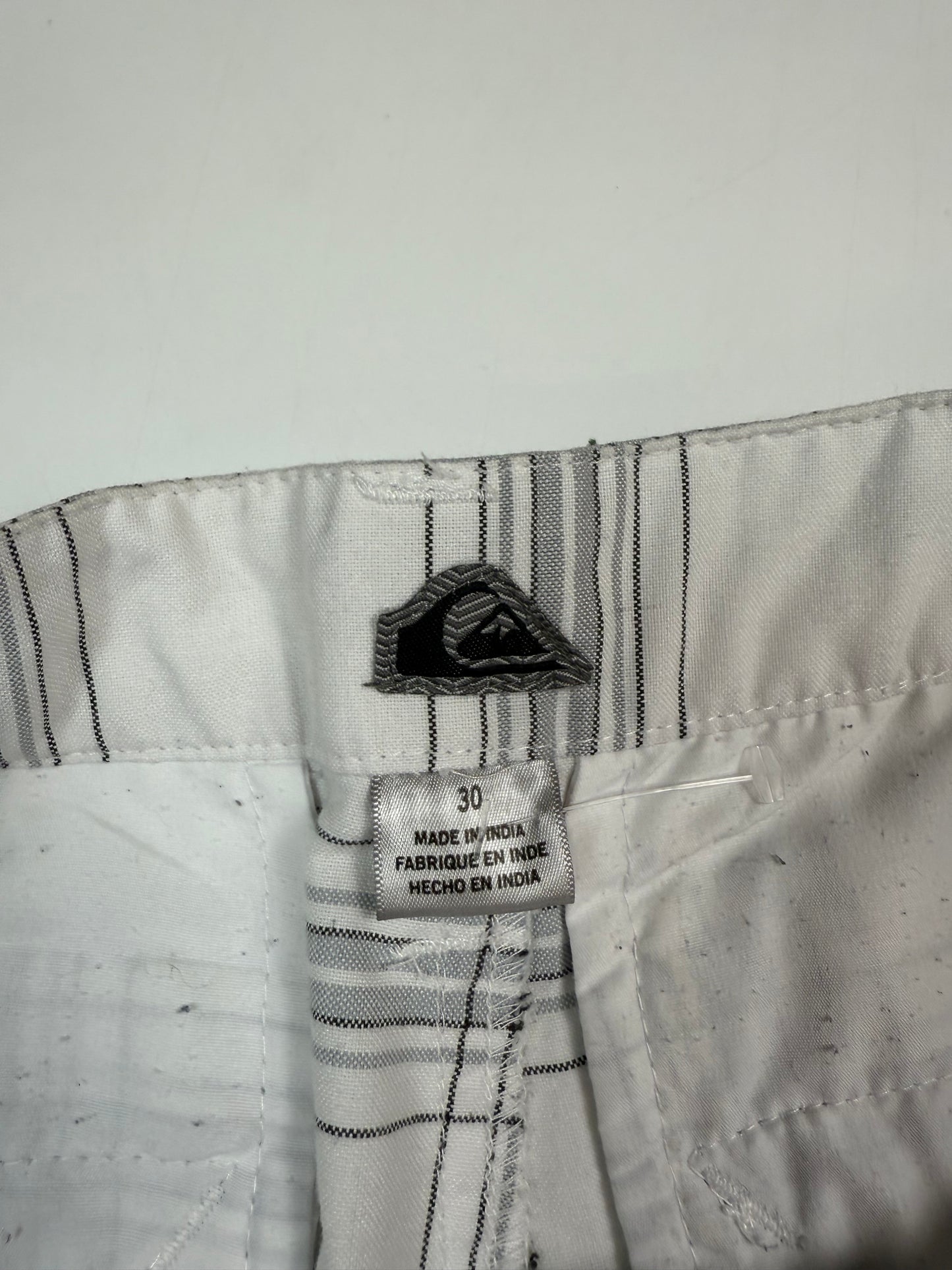 Vintage Quiksilver baggy checkered shorts (W30)