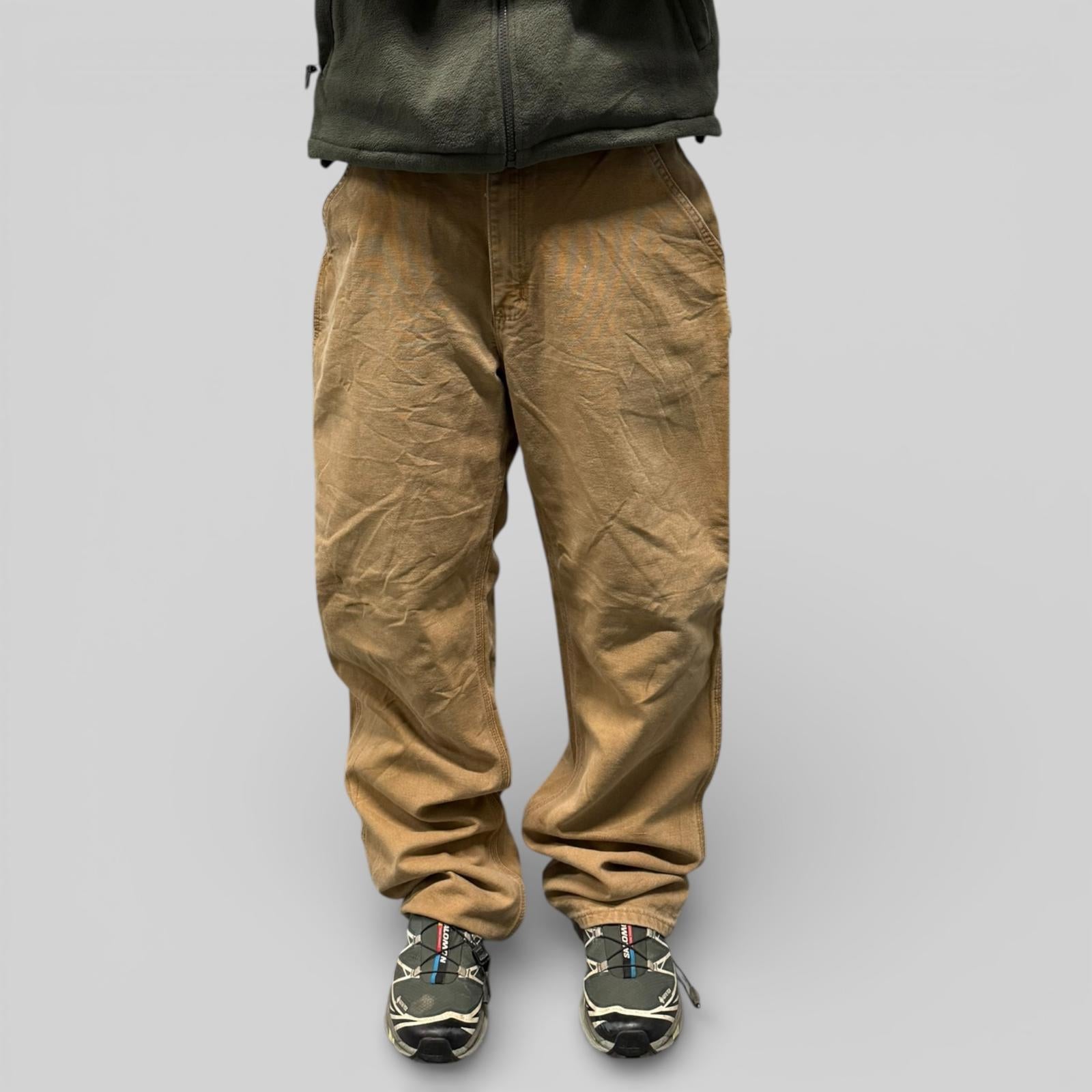 Vintage Carhartt baggy carpenter pants (W34)