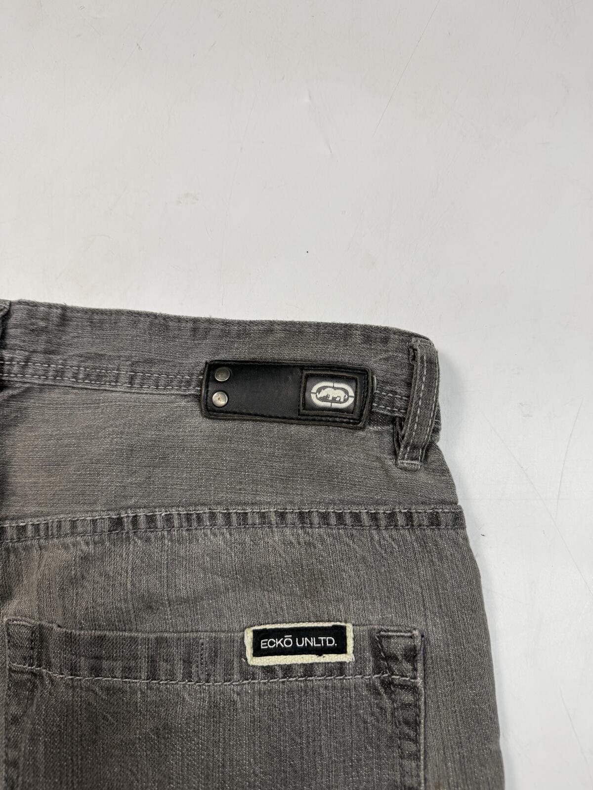 Vintage Y2K Ecko Unltd baggy hip hop jorts (W36)