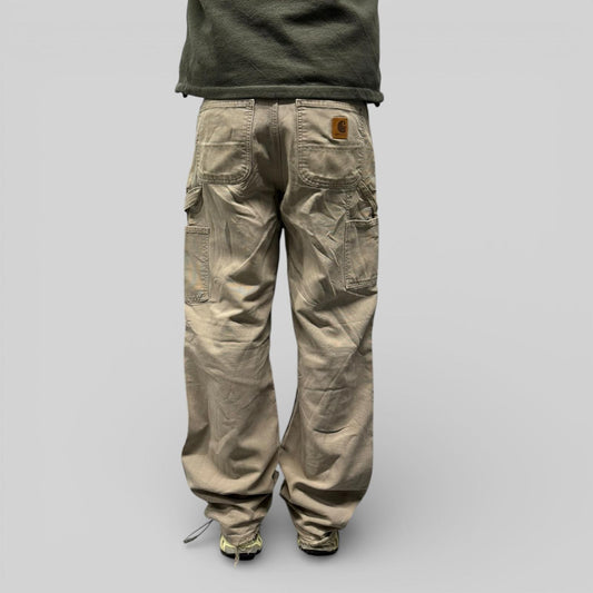 Carhartt baggy carpenter pants (W32)