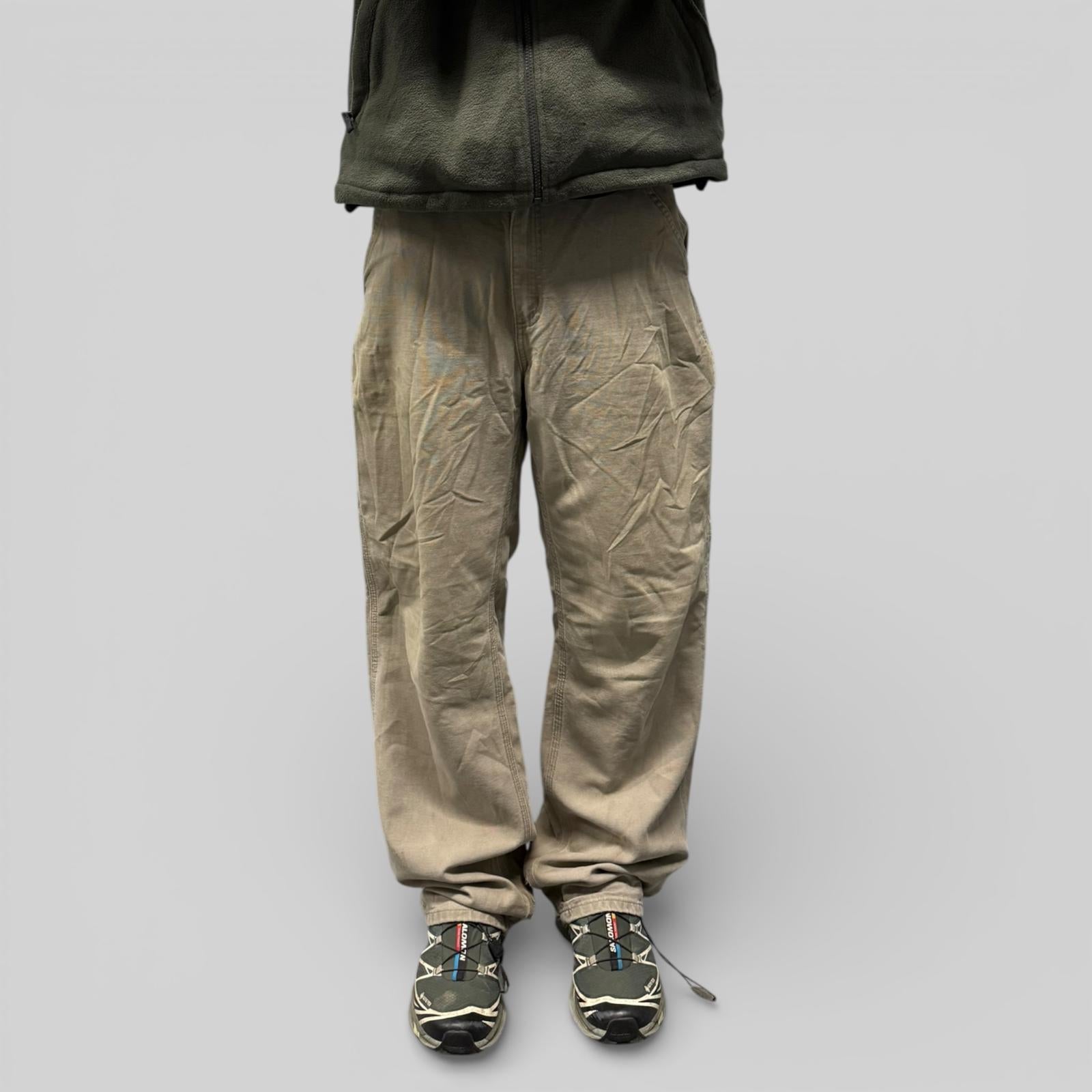 Carhartt baggy carpenter pants (W32)