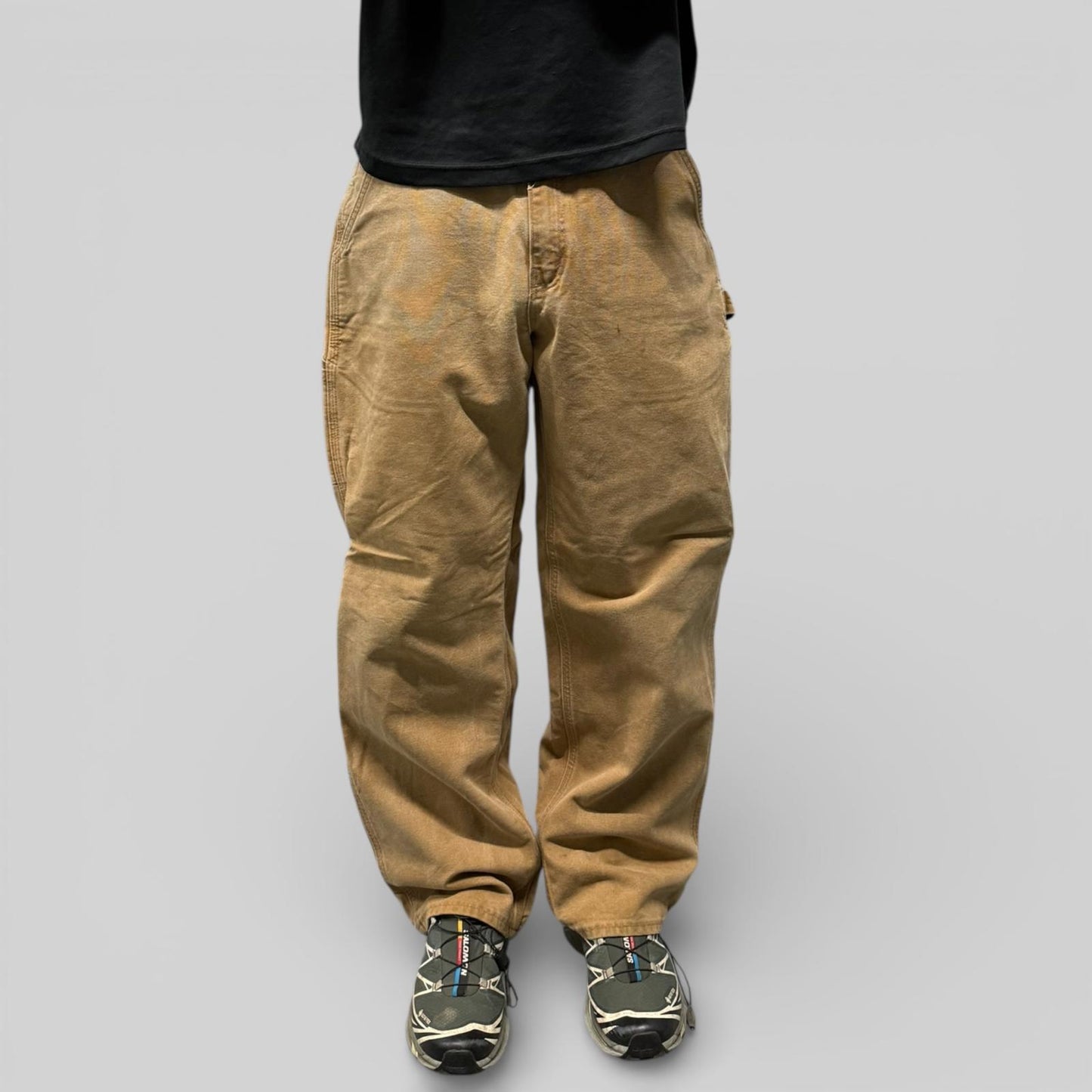 Vintage Carhartt baggy carpenter pants (W34)