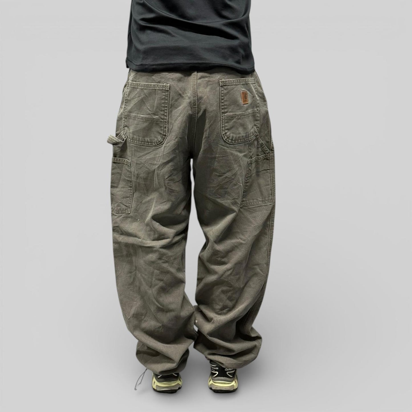 Carhartt baggy carpenter pants (W36)