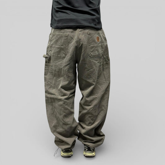 Carhartt baggy carpenter pants (W36)