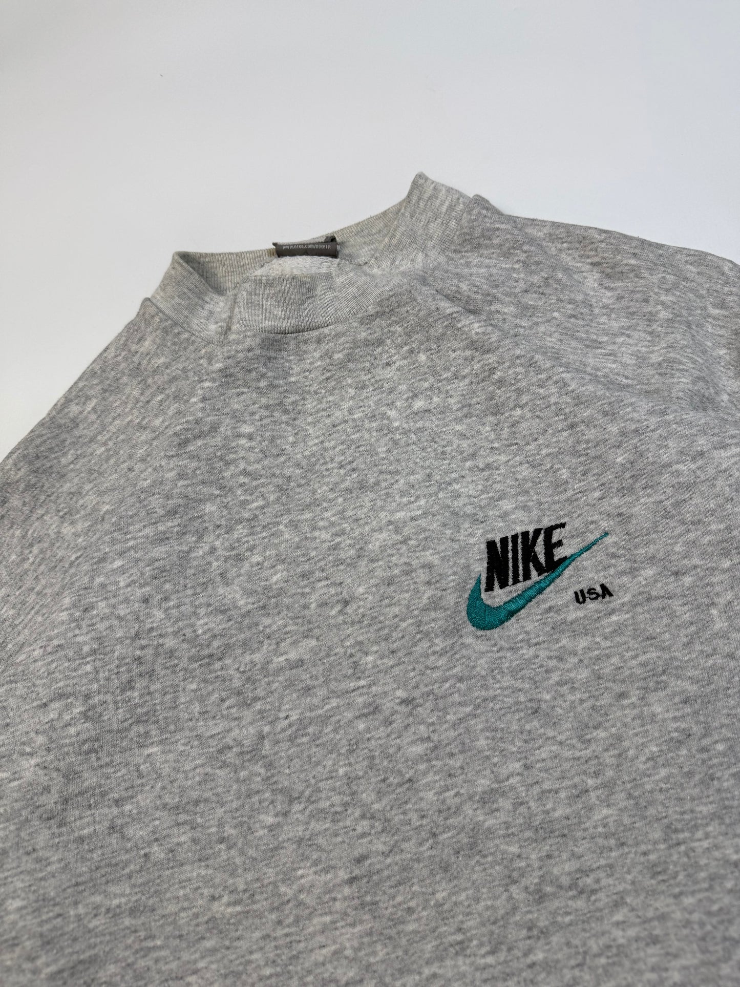 Vintage Nike small logo sweatshirt (L)