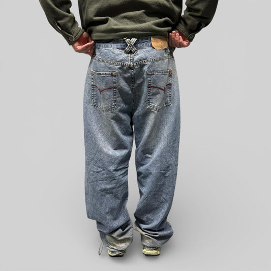 Vintage Y2K baggy hip hop Jeans (W38)