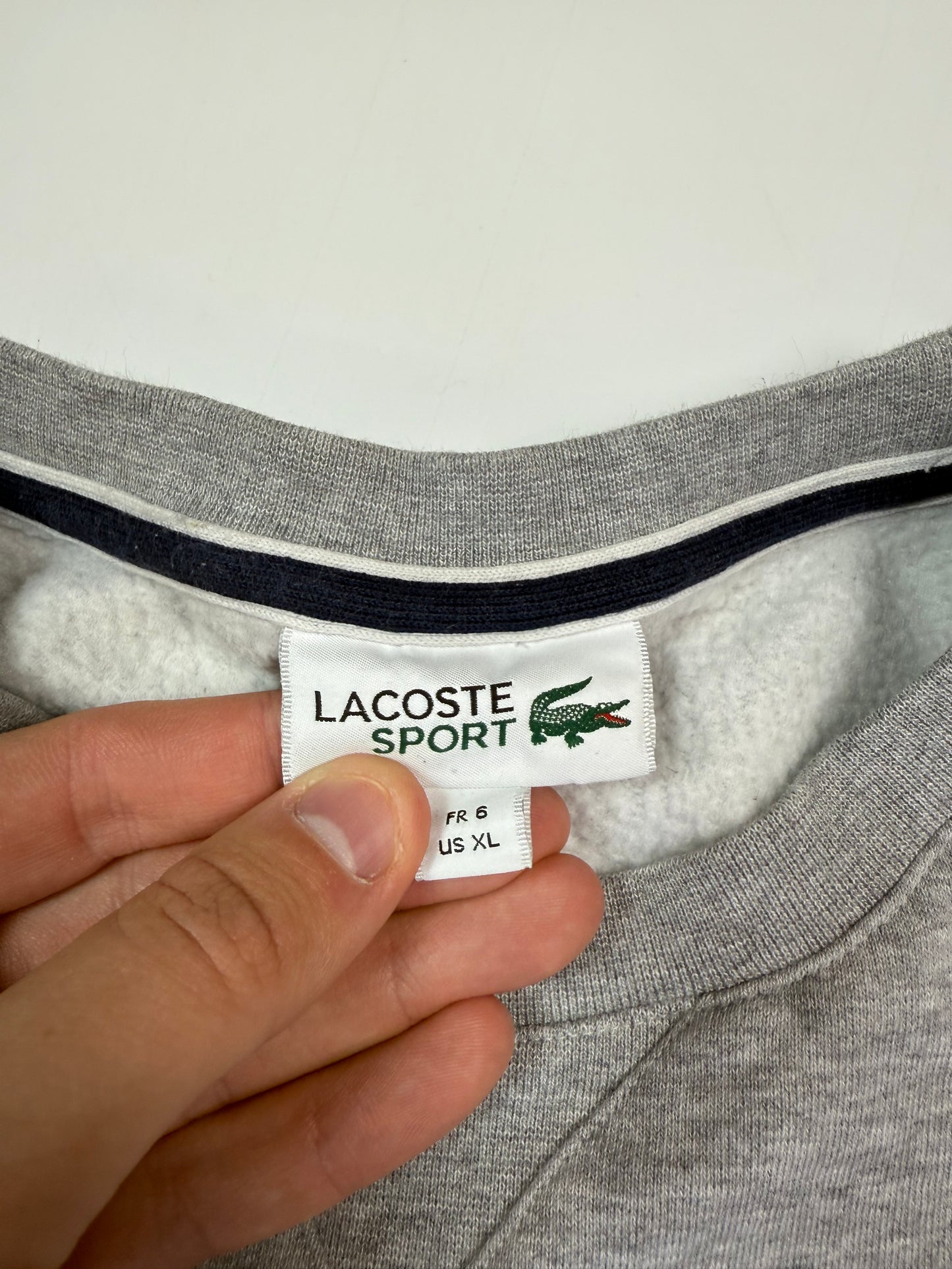 Lacoste small logo sweatshirt (XL)