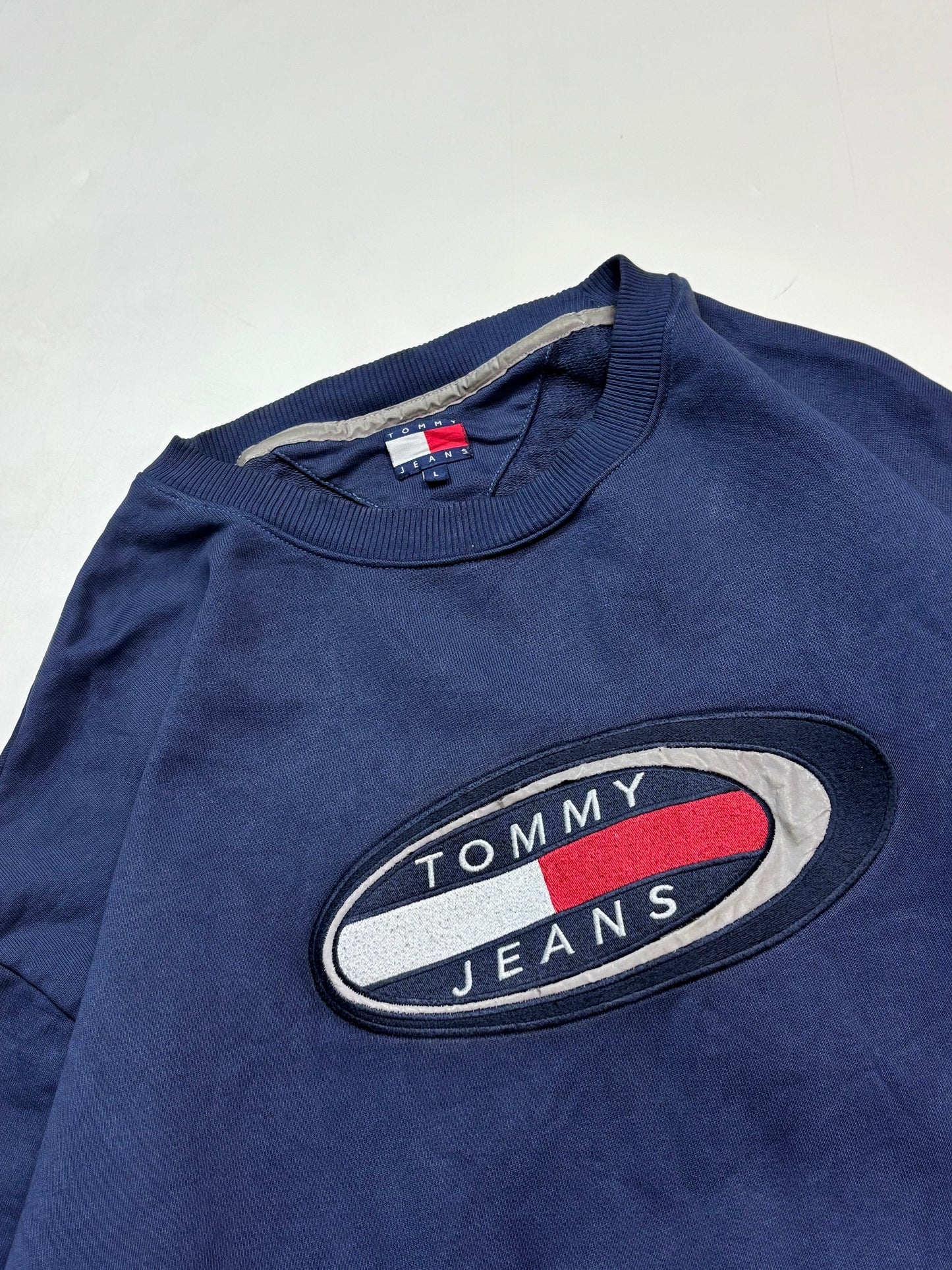 Tommy Hilfiger jeans centre logo sweatshirt (L)