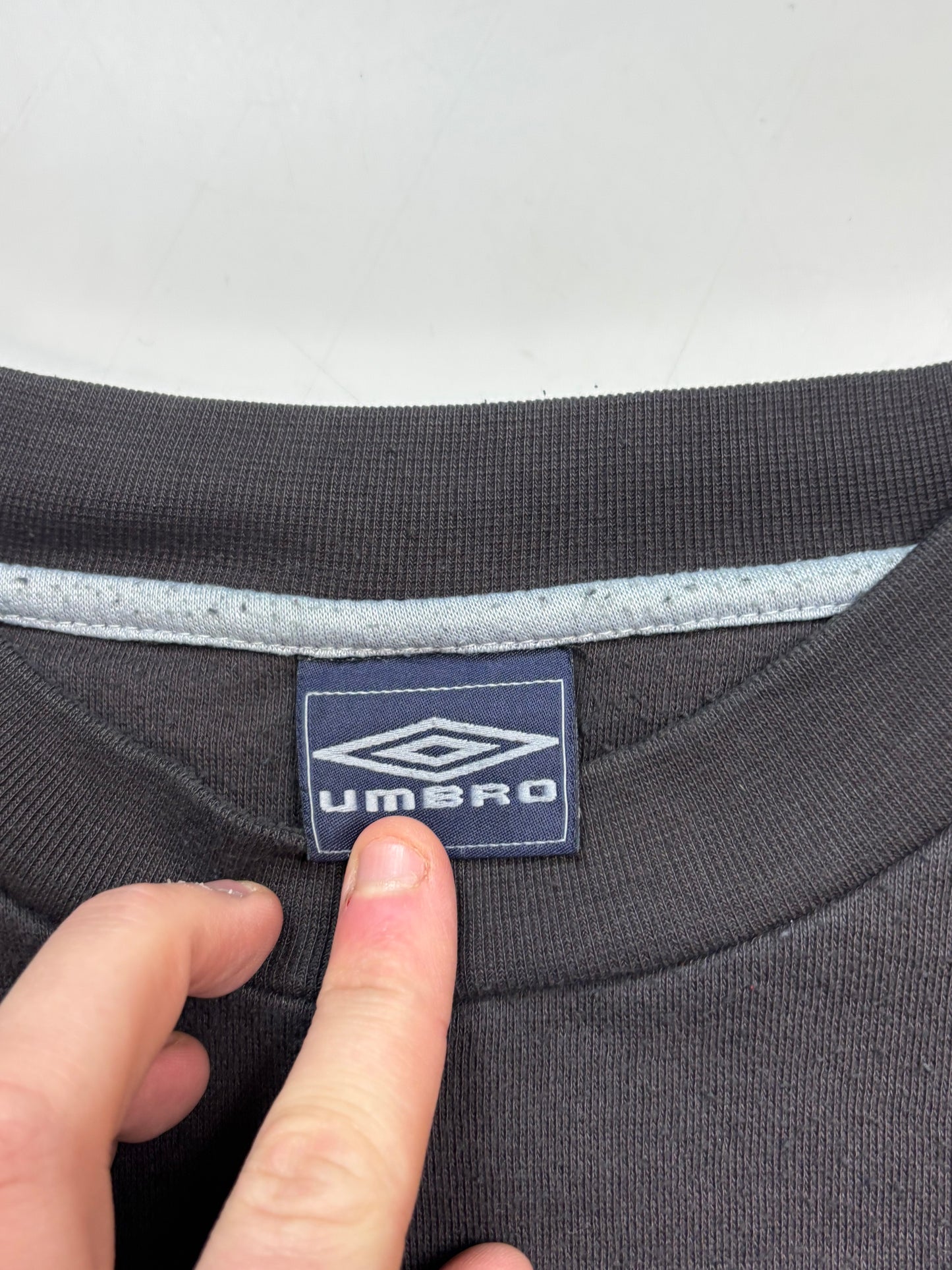 Vintage Umbro small logo sweatshirt (L)