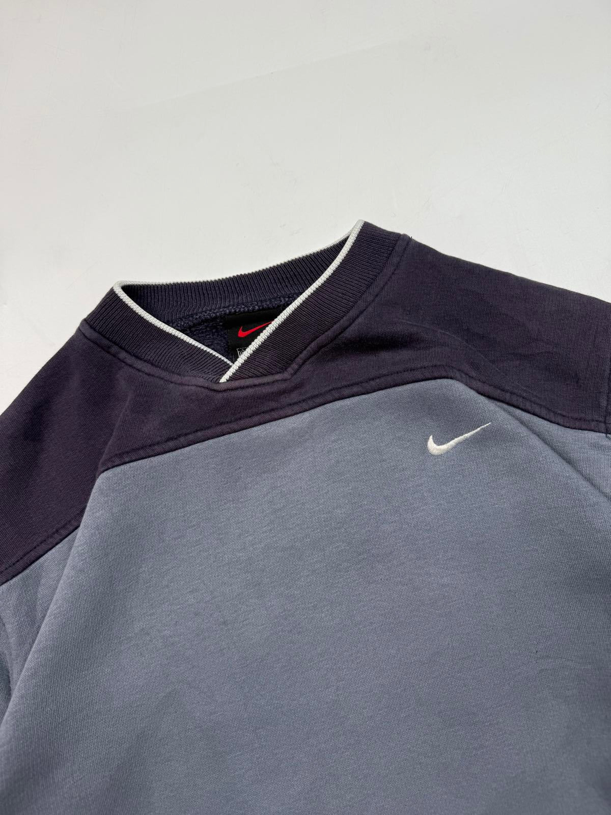 Vintage 90s Nike mini swoosh sweatshirt (YL)