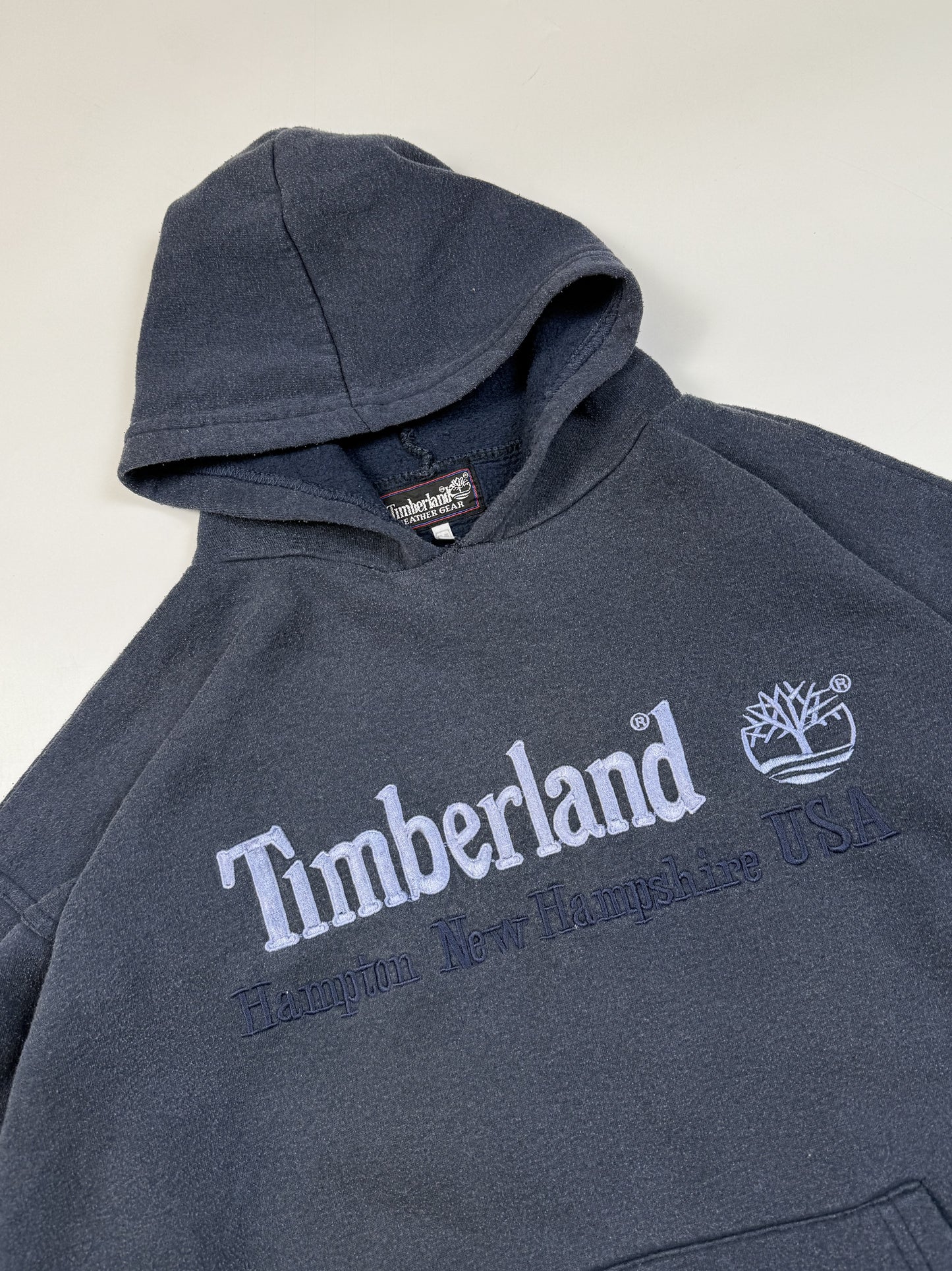 Vintage 90s Timberland spell out hoodie (M)