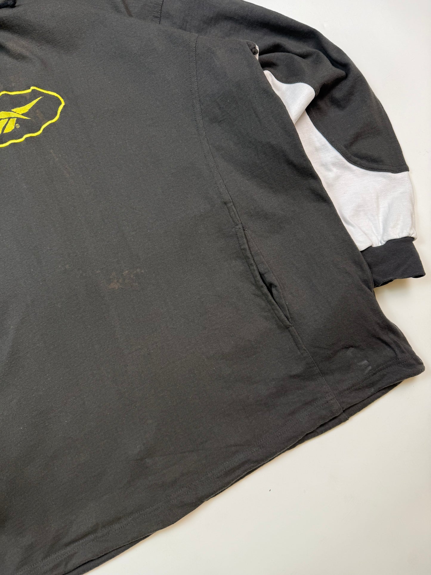 Vintage Reebok centre logo hoodie (L)