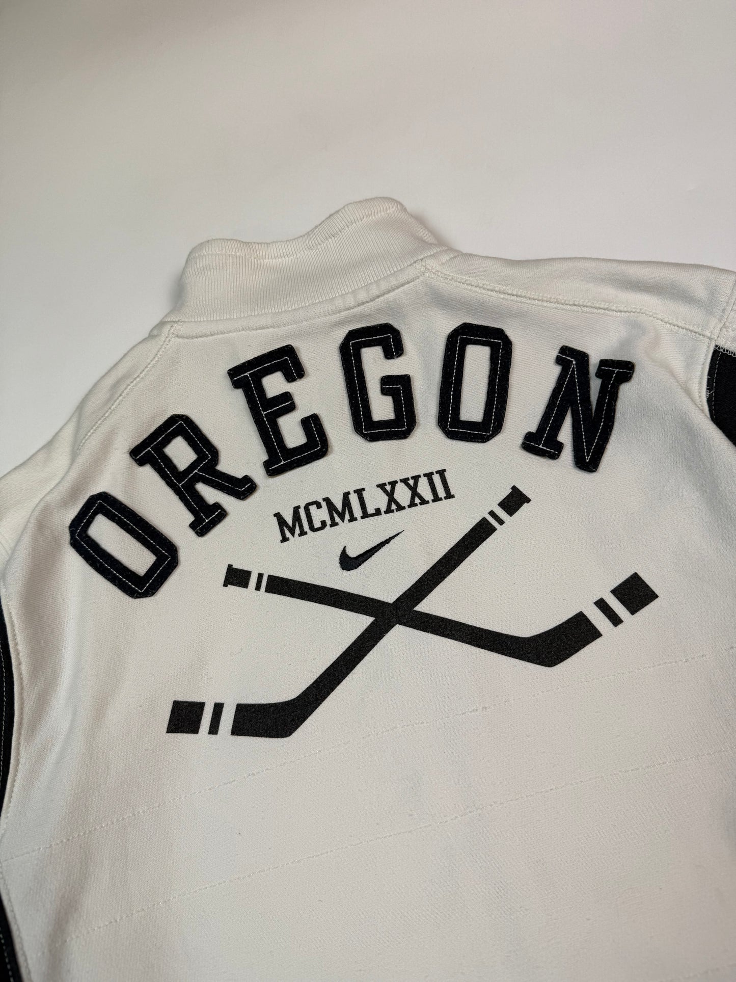 Vintage Nike Oregon full zip sweatshirt (M)