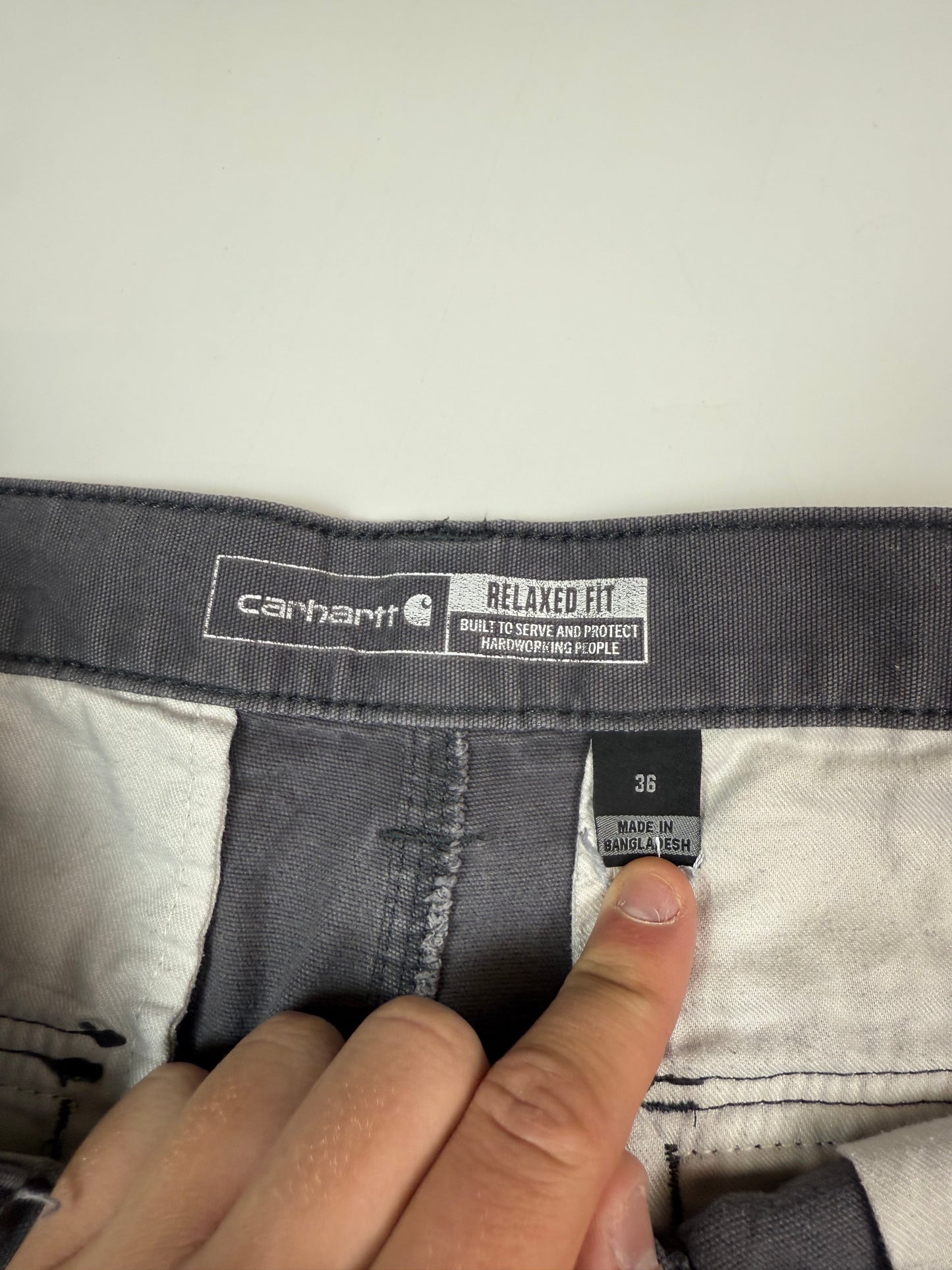Carhartt baggy cargo shorts (W36)