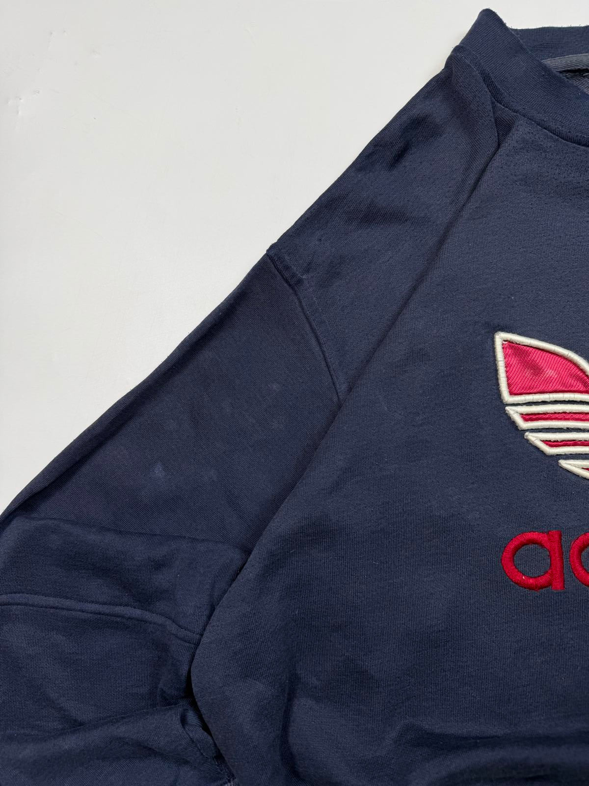 Vintage 90s adidas originals centre logo sweatshirt (L)