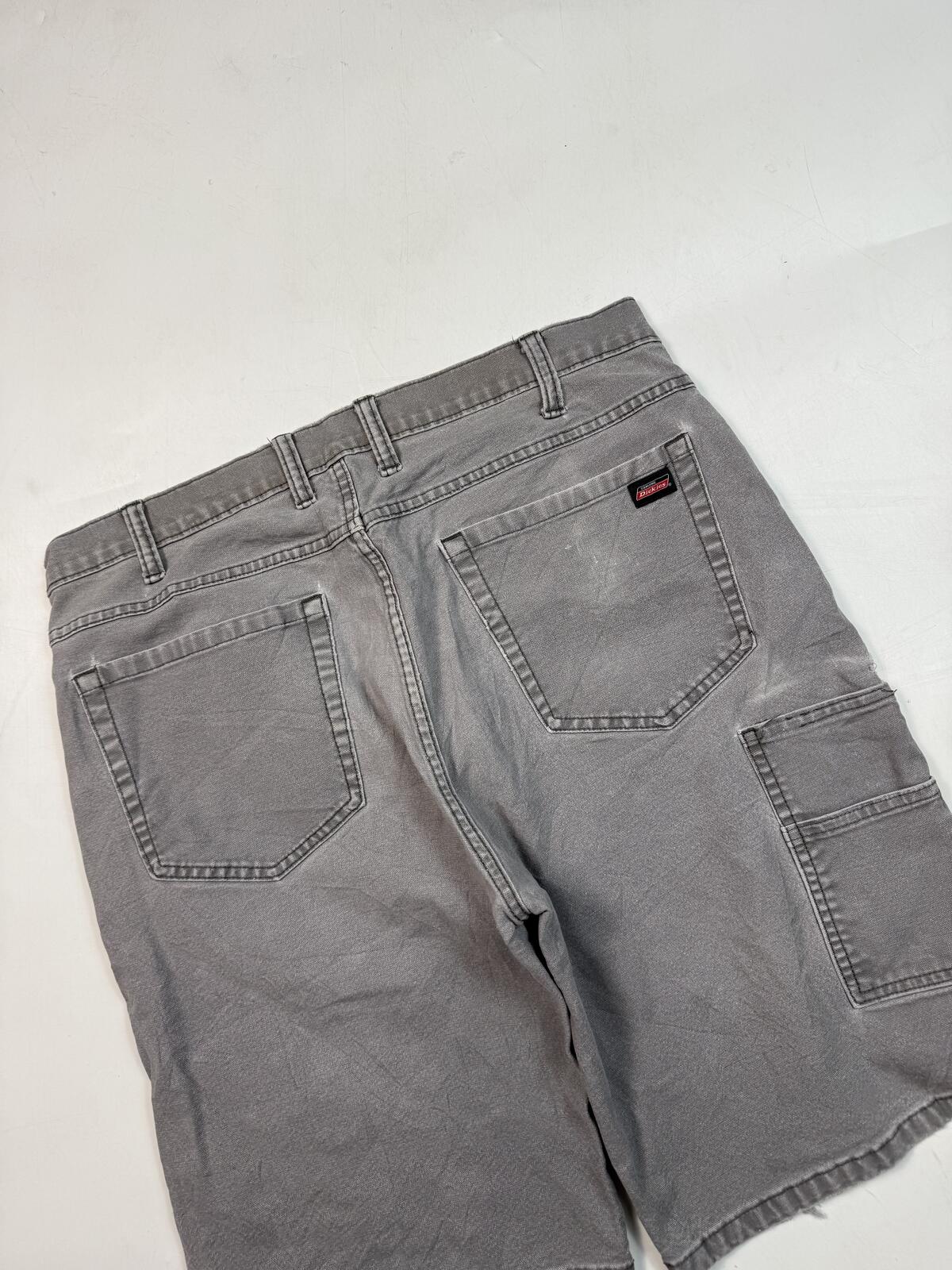 Vintage Dickies baggy carpenter shorts (W34)