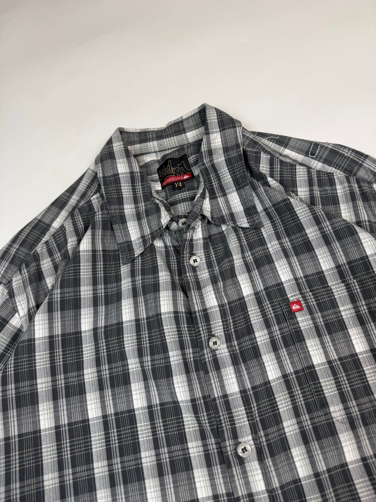 Vintage Quiksilver checkered shirt (XL)