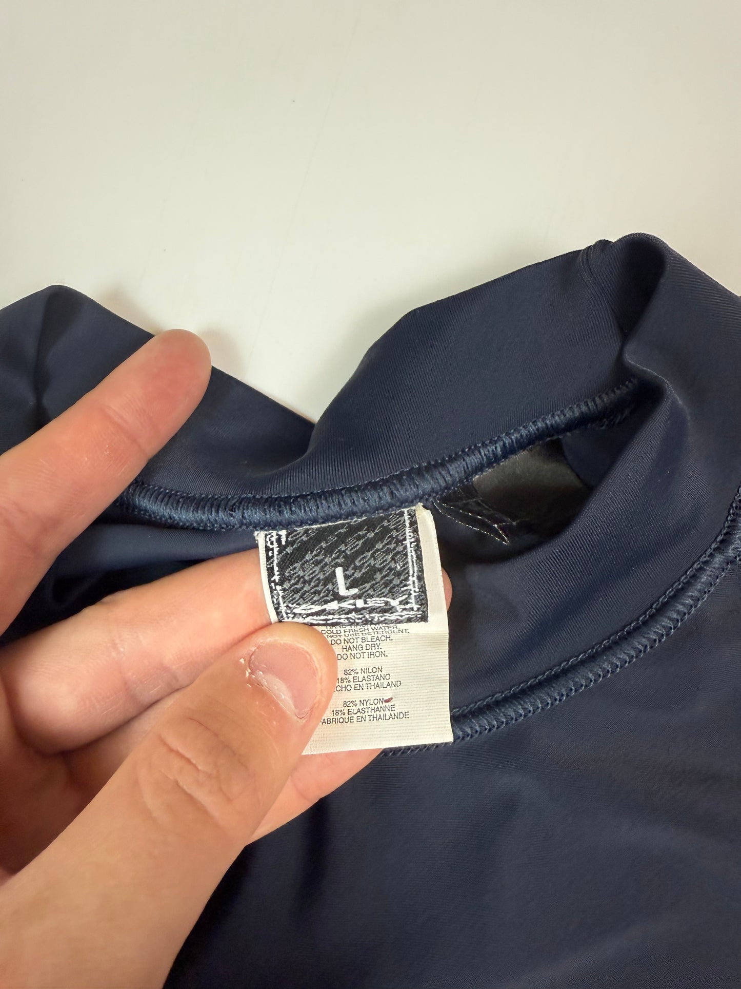Vintage Oakley sport tee (L)