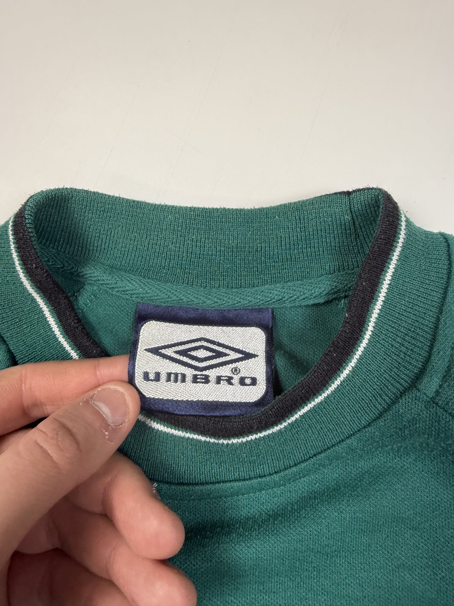 Vintage Umbro centre logo sweatshirt (M)