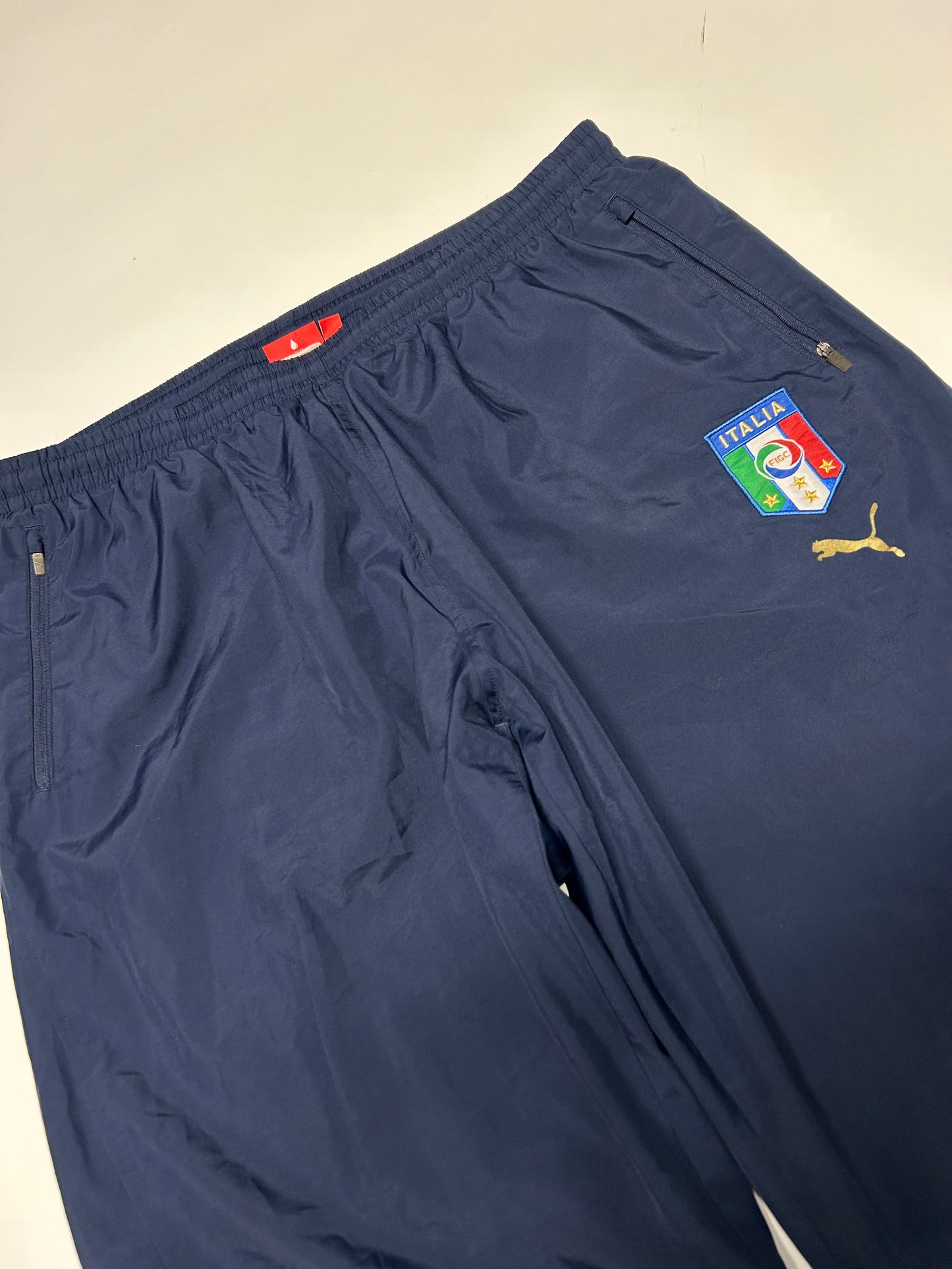 Italy Puma 2006 track pants (XXL)
