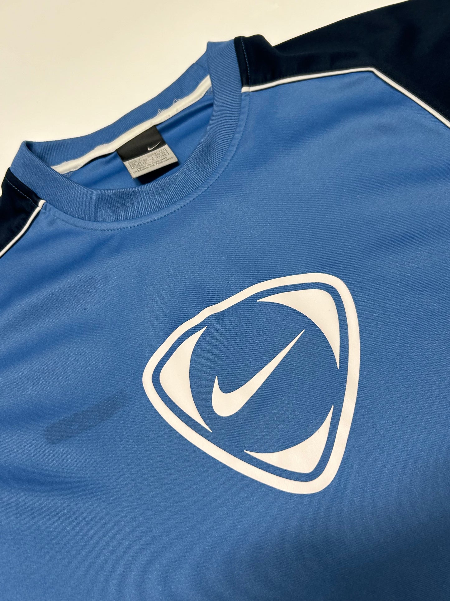 Vintage Nike centre swoosh tee (S)