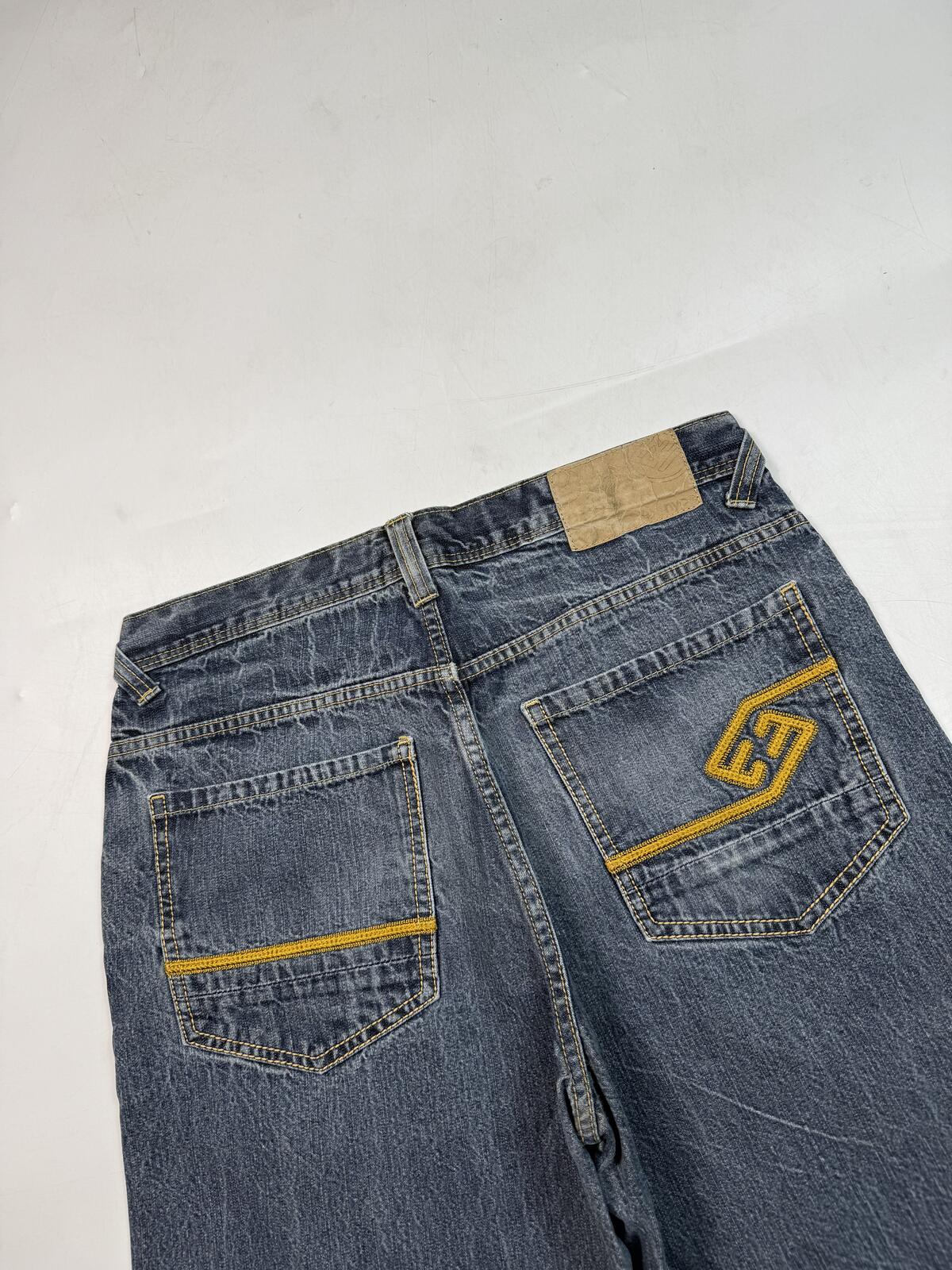 Vintage Y2K Enyce baggy hip hop jorts (W34)