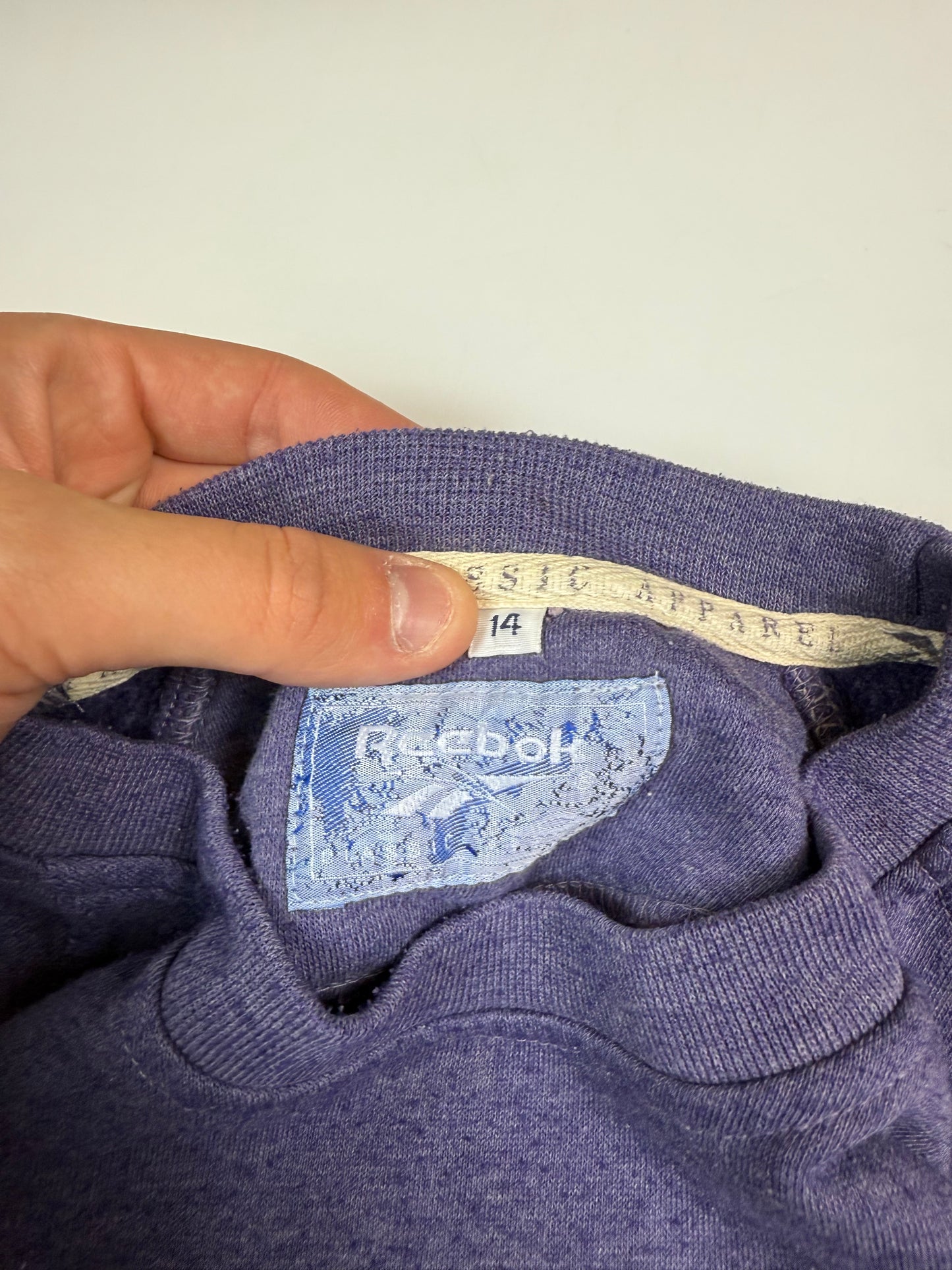 Vintage 90s Reebok classic spell out sweatshirt (M)