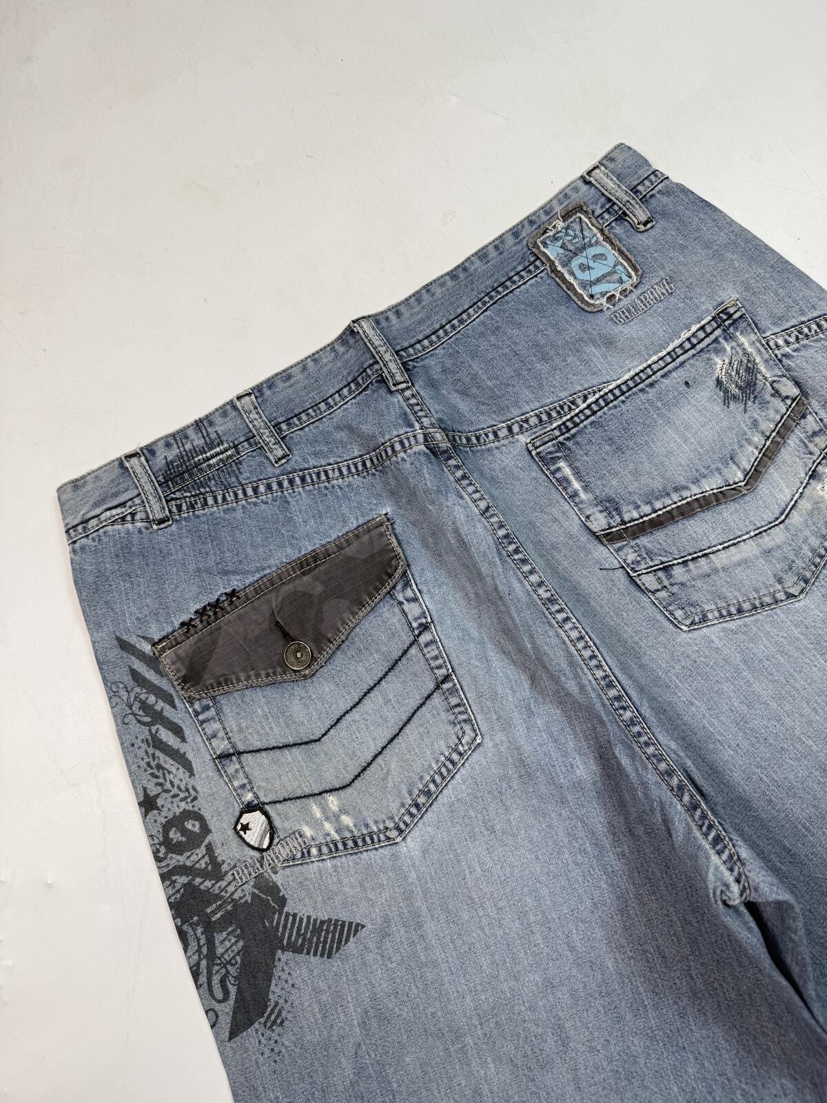 Vintage Y2K Billabong baggy hip hop jorts (W36)