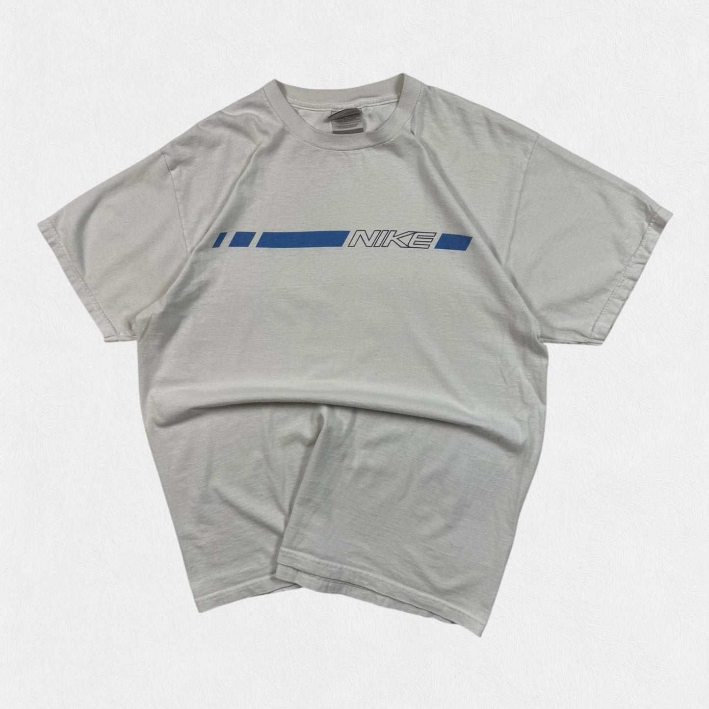 Vintage Y2K Nike graphic t shirt (L)