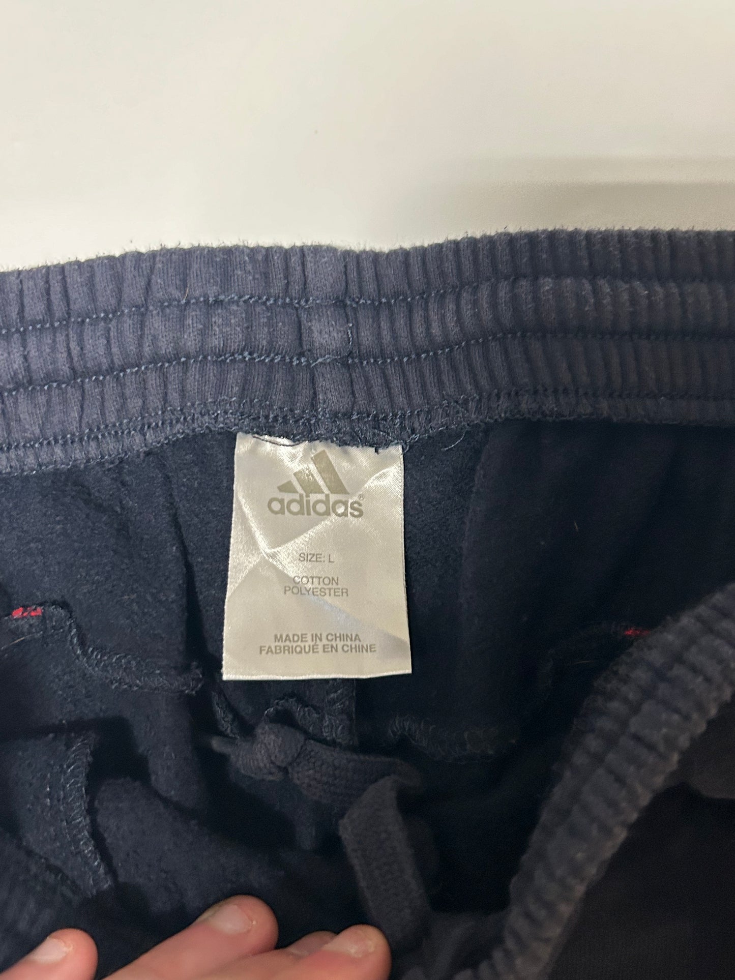 Vintage Adidas baggy joggers (L)