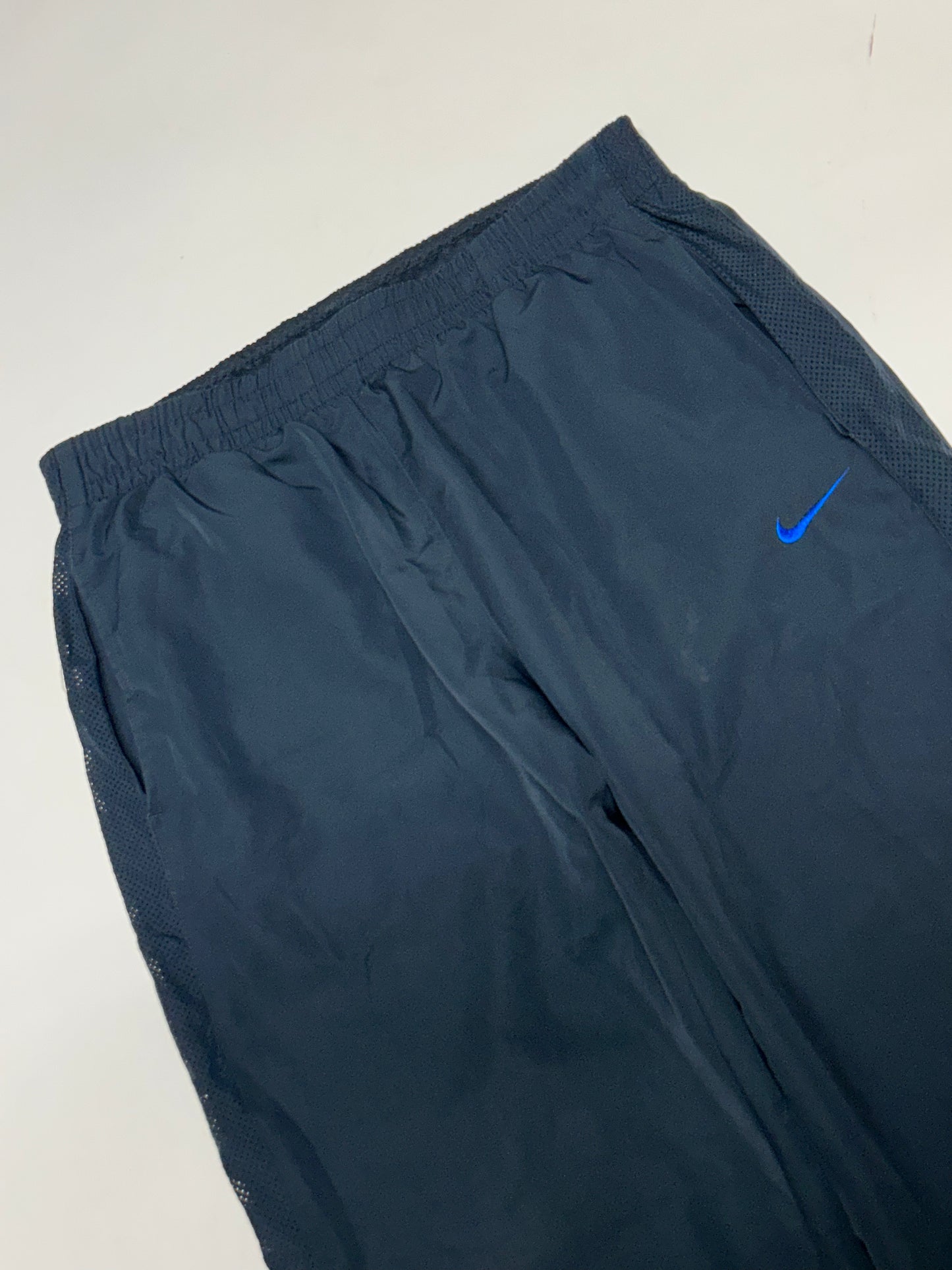 Vintage Nike athletic dept track pants (L)
