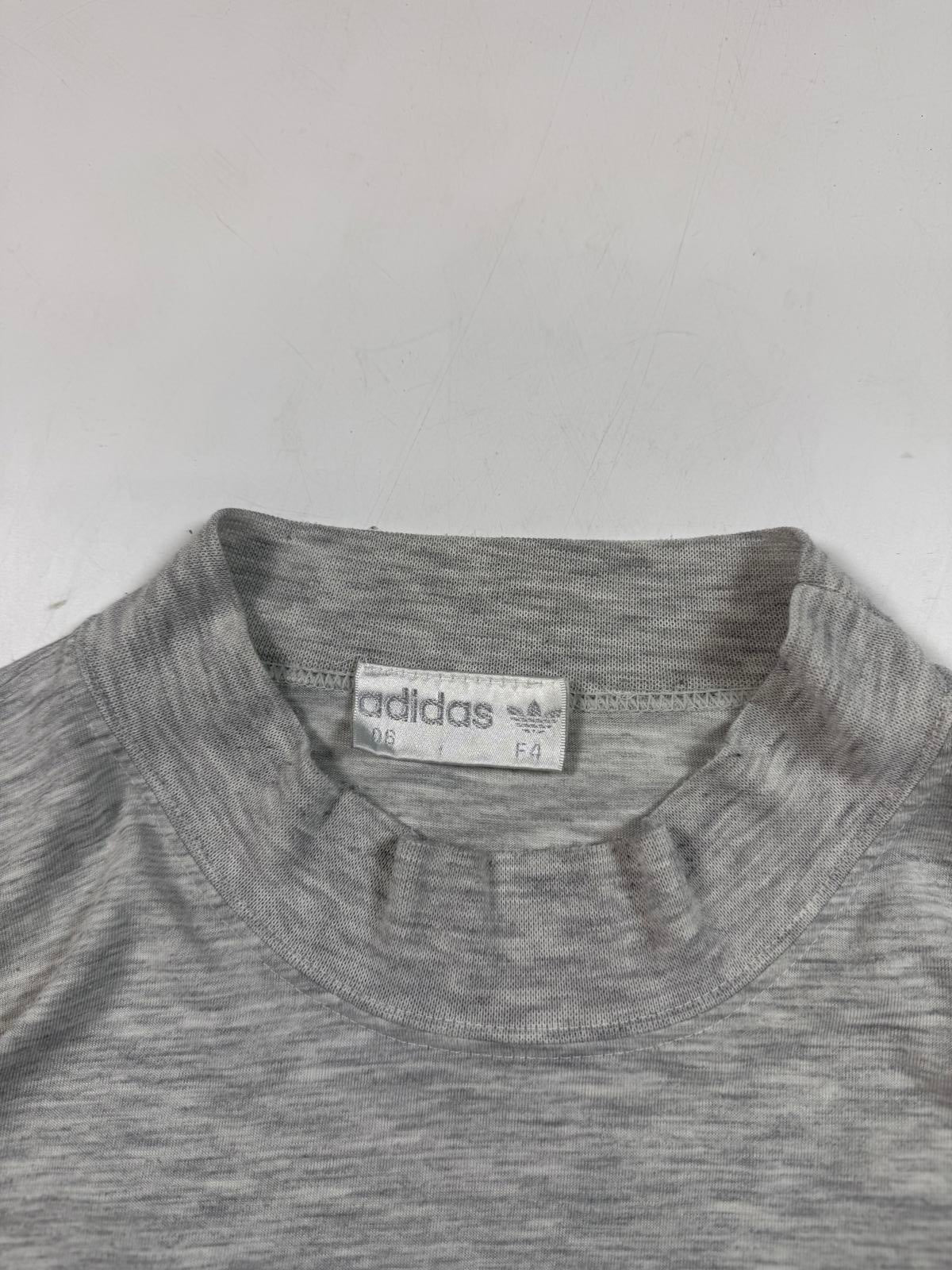 Vintage 90s adidas originals graphic tee (L)