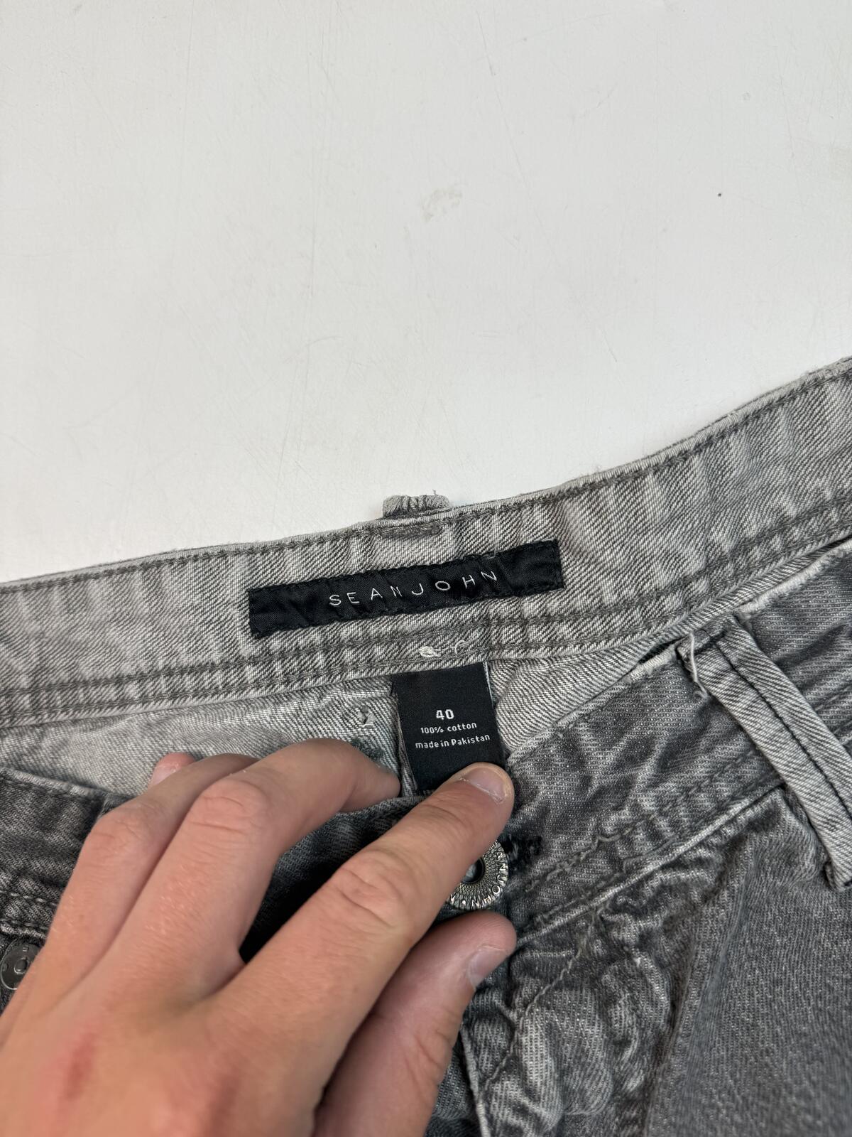 Vintage Y2K Sean John baggy hip hop jorts (W40)