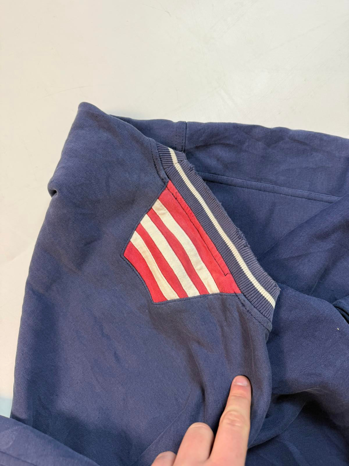 Vintage 90s adidas small logo sweatshirt (M)