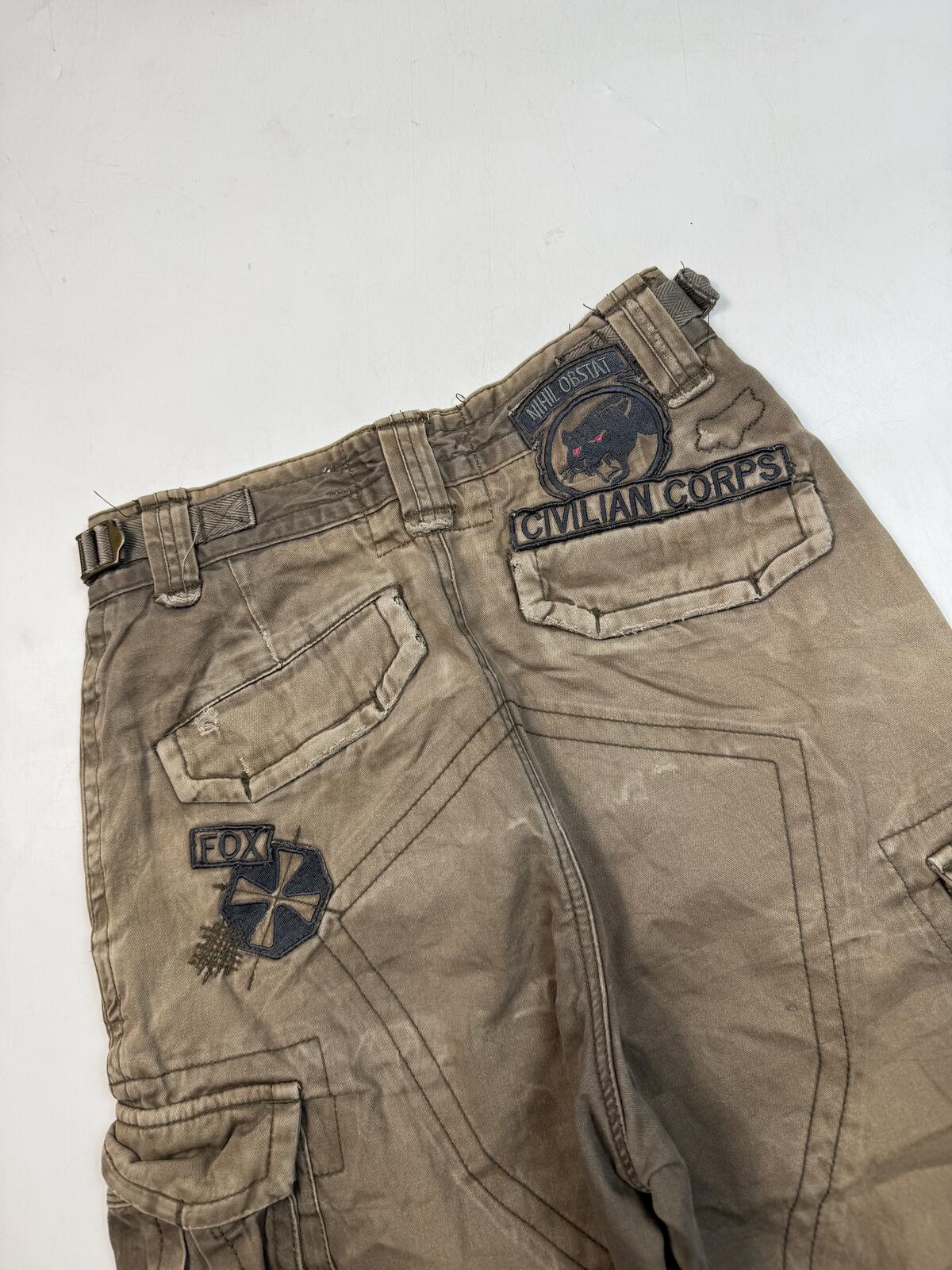 Vintage Y2K baggy hip hop cargo shorts (W30)