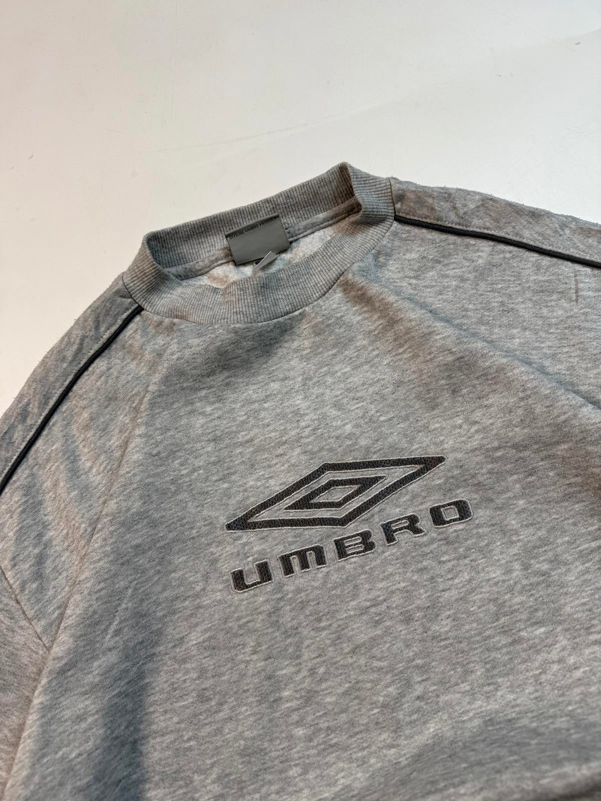 Vintage Umbro centre logo sweatshirt (L)